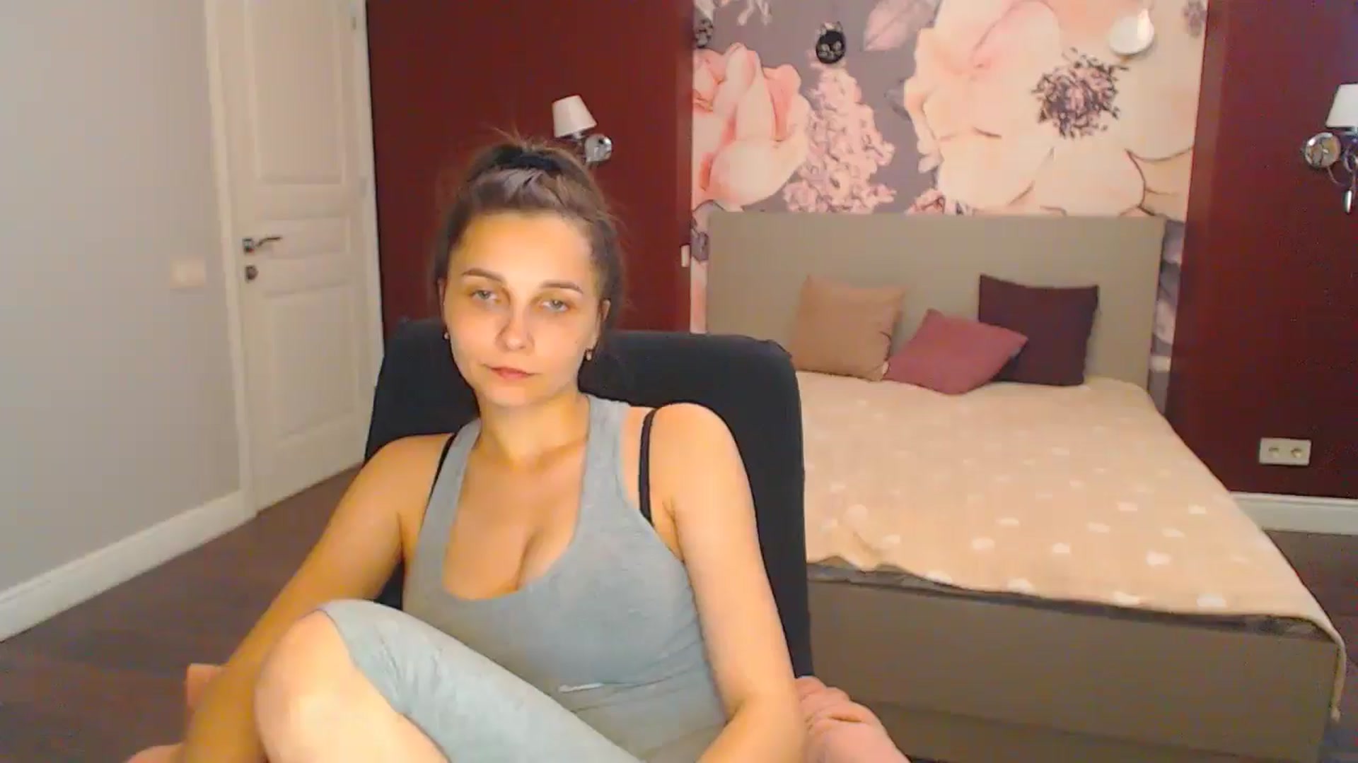 Gallery image thumbnail from Karina_Mils's myfreecams stream on, 07/20/2024, 15:56 image 5 of 20