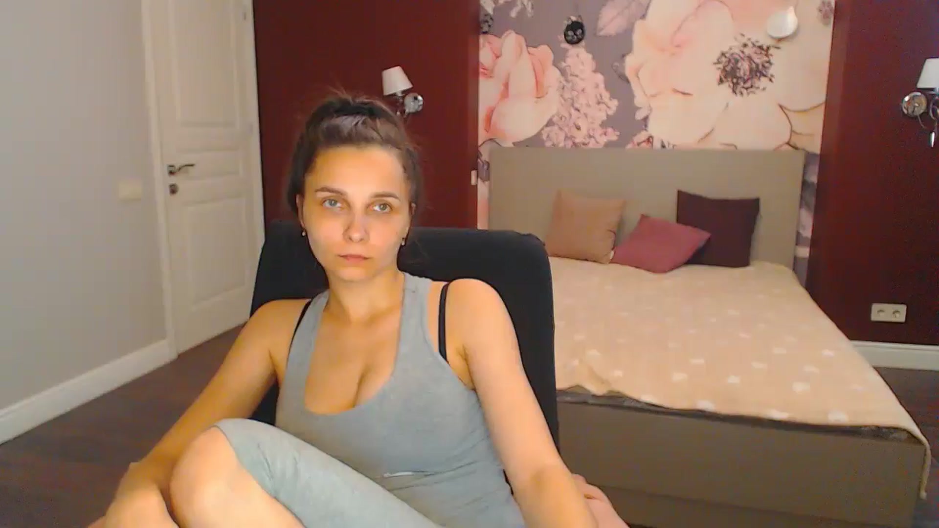 Gallery image thumbnail from Karina_Mils's myfreecams stream on, 07/20/2024, 15:56 image 6 of 20