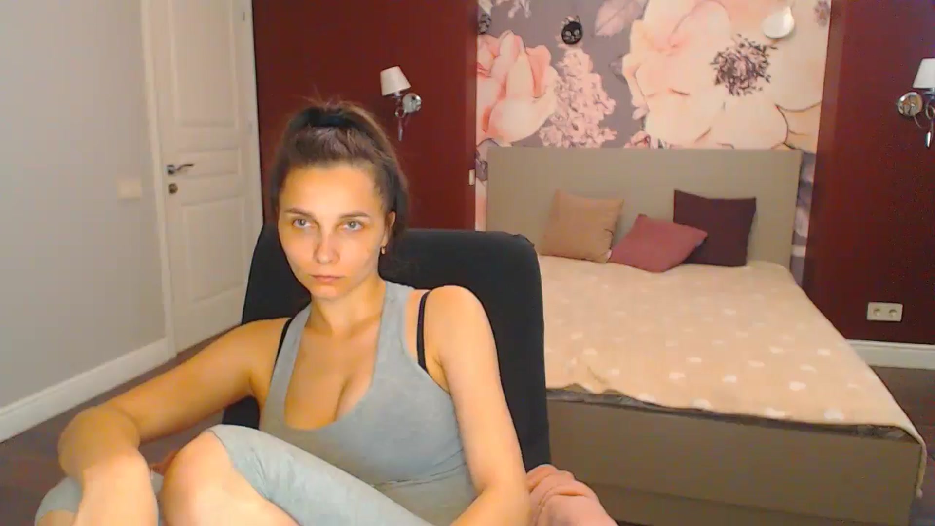 Gallery image thumbnail from Karina_Mils's myfreecams stream on, 07/20/2024, 15:56 image 9 of 20