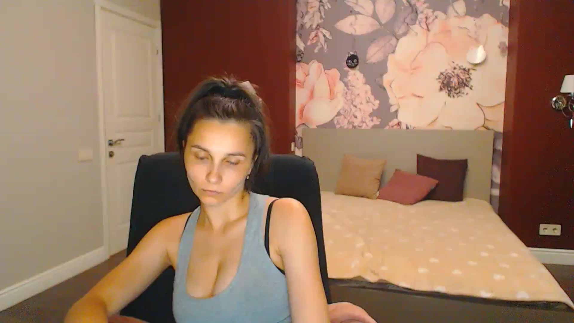 Gallery image thumbnail from Karina_Mils's myfreecams stream on, 07/20/2024, 17:52 image 19 of 20