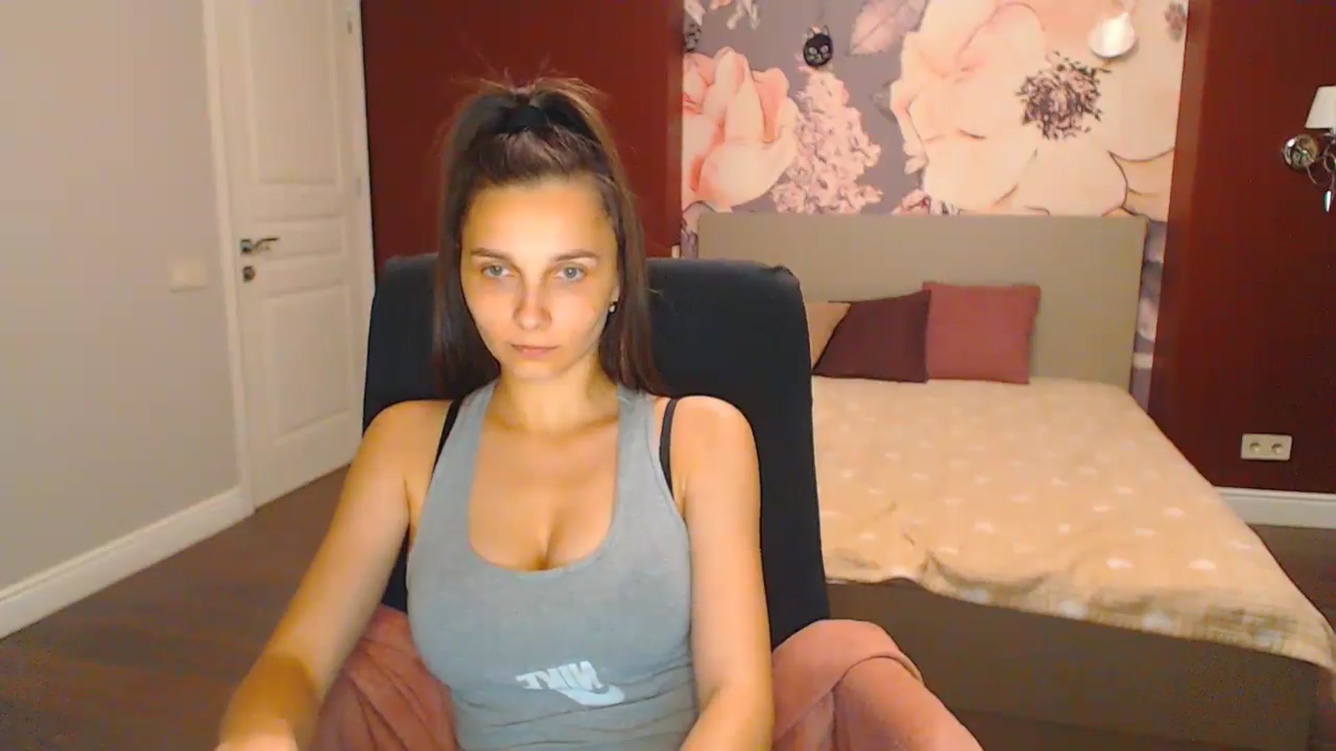Gallery image thumbnail from Karina_Mils's myfreecams stream on, 07/21/2024, 17:48 image 19 of 20