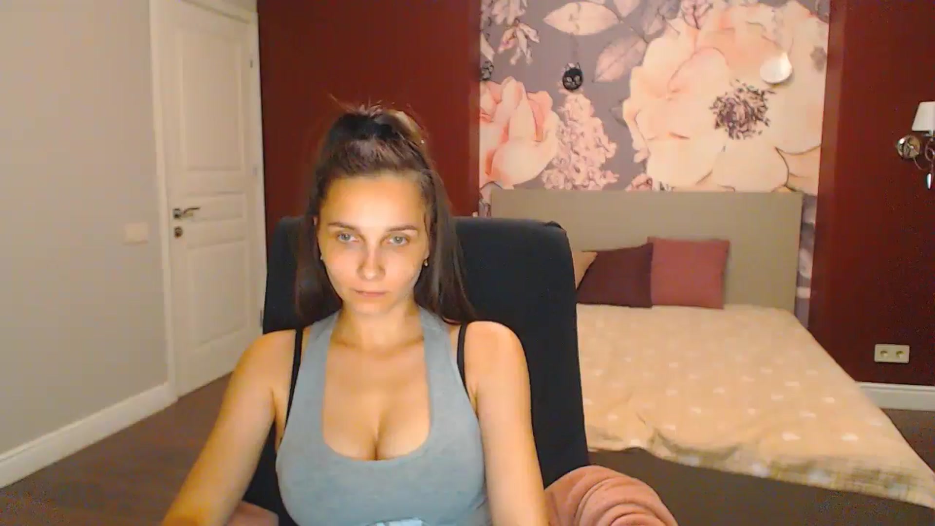 Gallery image thumbnail from Karina_Mils's myfreecams stream on, 07/21/2024, 19:52 image 20 of 20