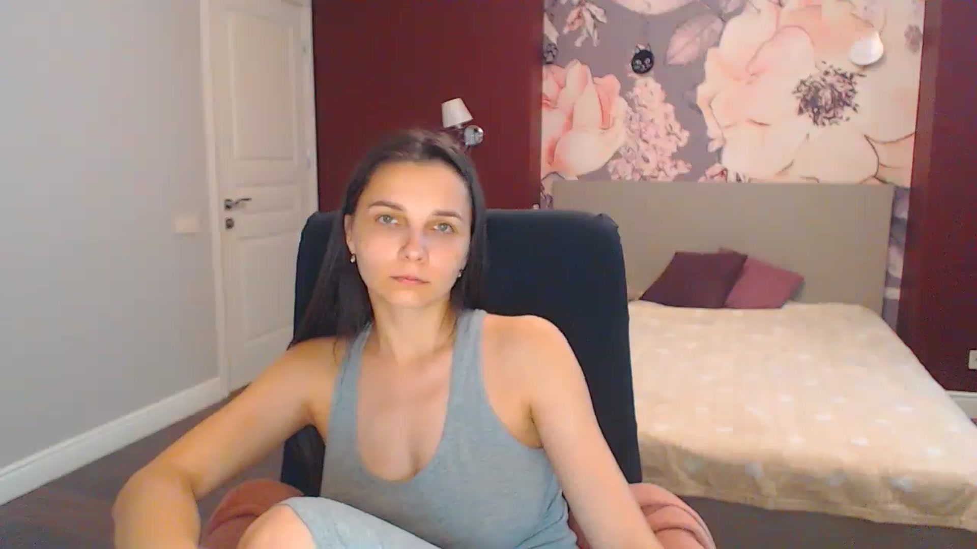 Gallery image thumbnail from Karina_Mils's myfreecams stream on, 07/25/2024, 11:04 image 9 of 20
