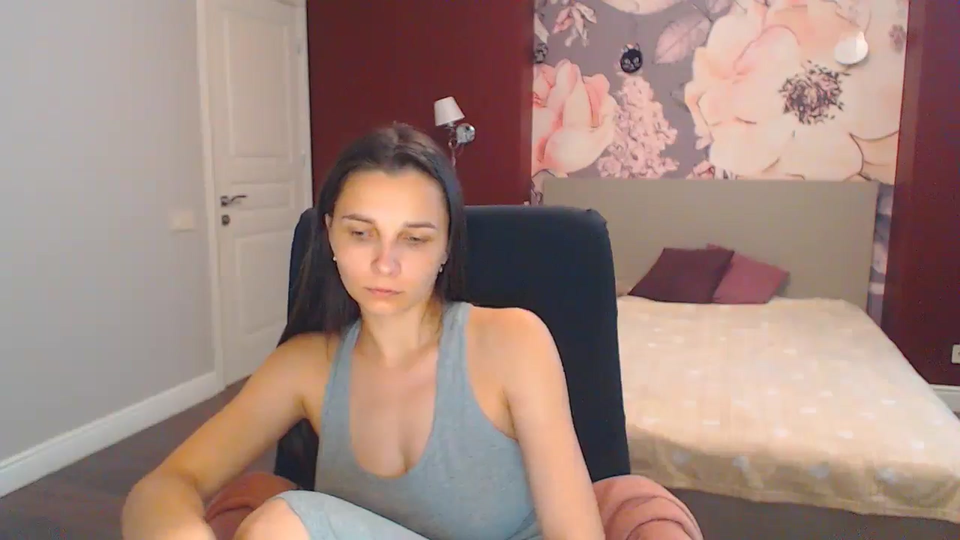 Gallery image thumbnail from Karina_Mils's myfreecams stream on, 07/25/2024, 11:04 image 8 of 20