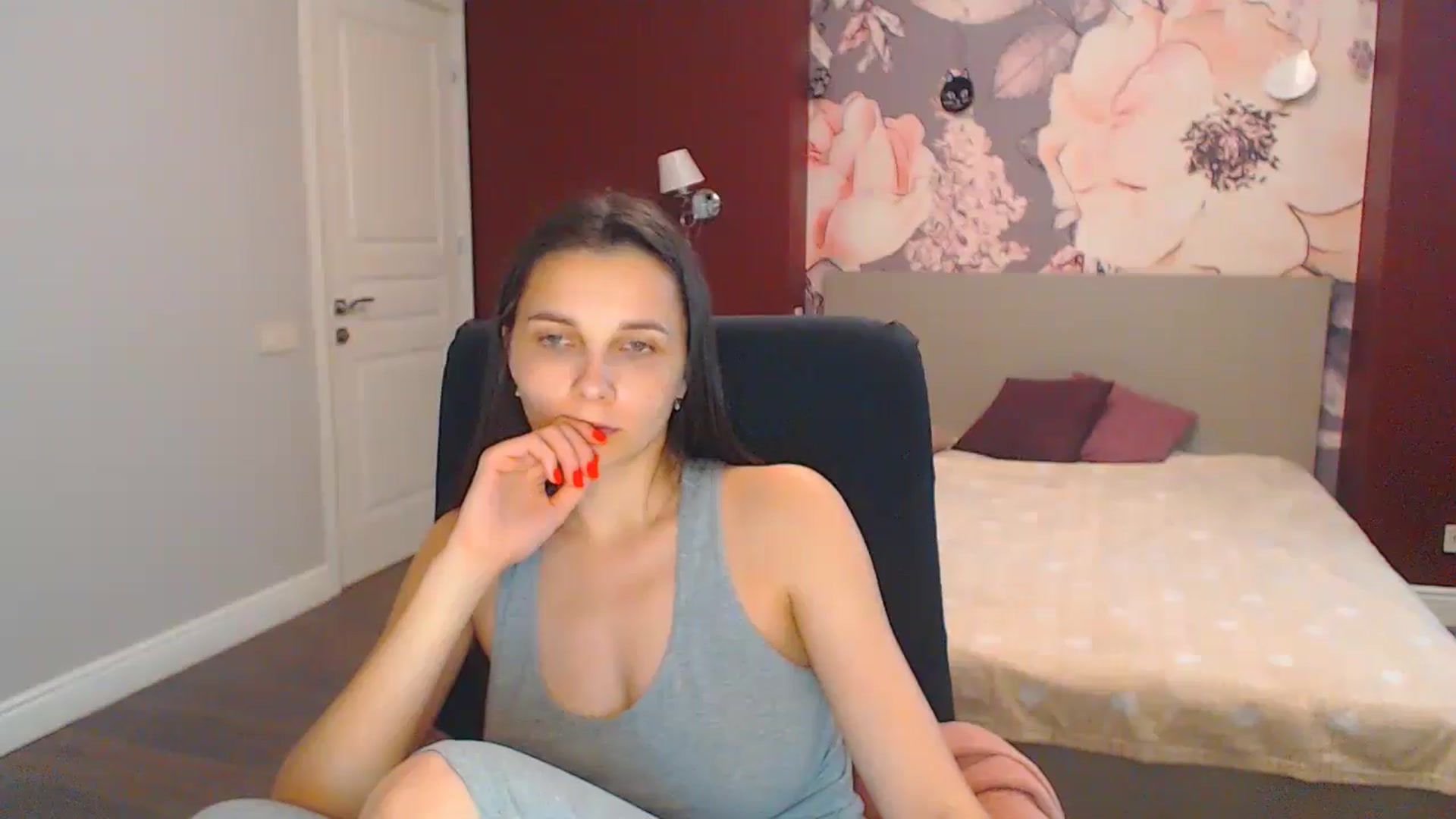 Gallery image thumbnail from Karina_Mils's myfreecams stream on, 07/25/2024, 11:04 image 4 of 20
