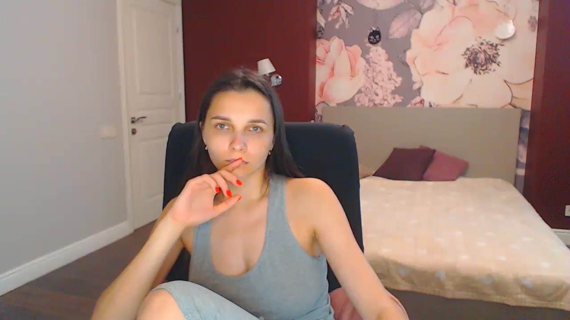 Gallery image thumbnail from Karina_Mils's myfreecams stream on, 07/25/2024, 11:04 image 2 of 20