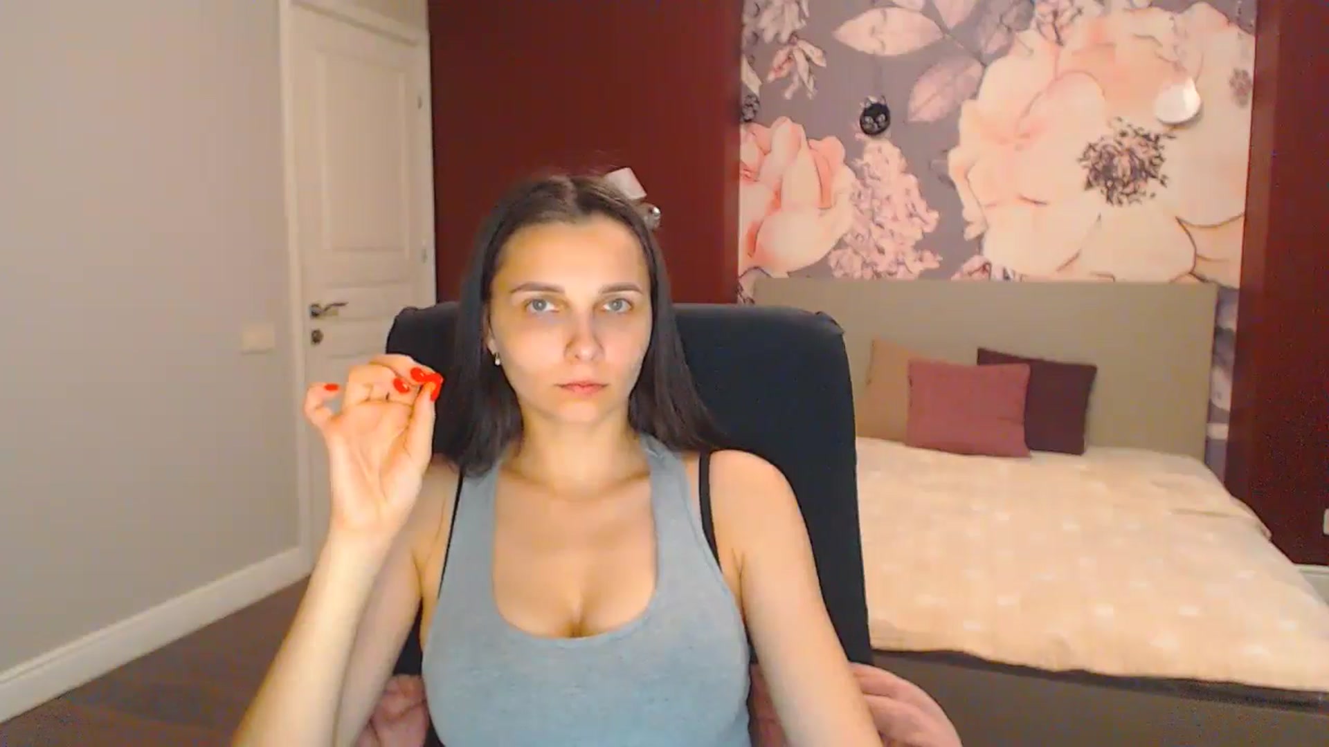 Gallery image thumbnail from Karina_Mils's myfreecams stream on, 07/26/2024, 13:39 image 11 of 20