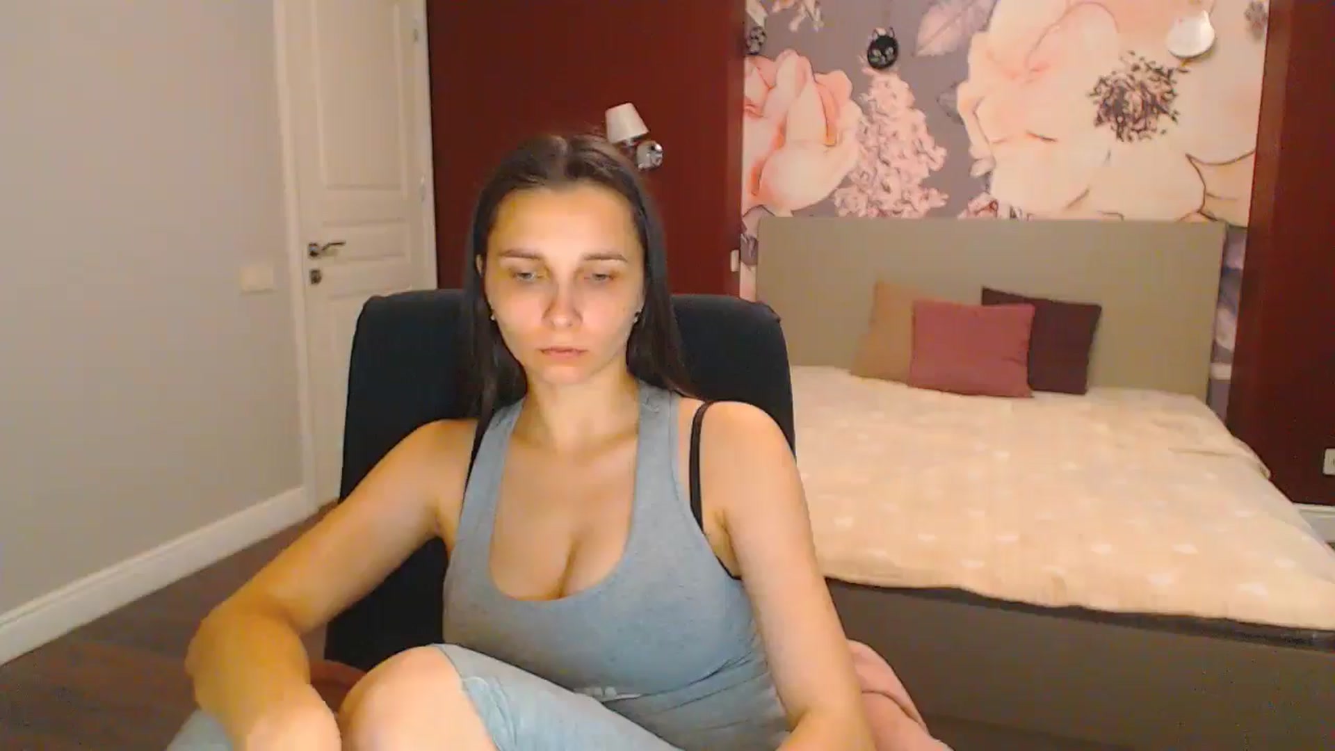 Gallery image thumbnail from Karina_Mils's myfreecams stream on, 07/26/2024, 13:39 image 19 of 20