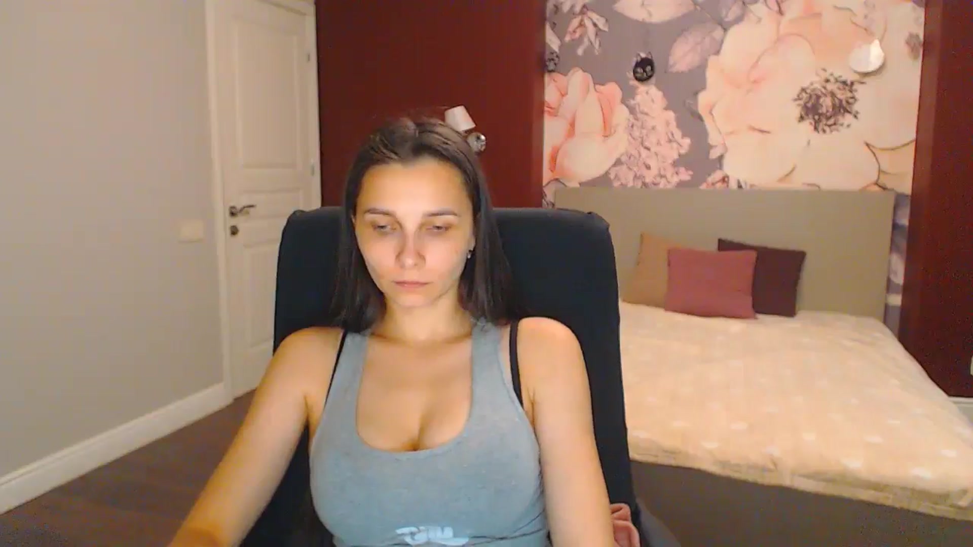 Gallery image thumbnail from Karina_Mils's myfreecams stream on, 07/26/2024, 14:35 image 19 of 20