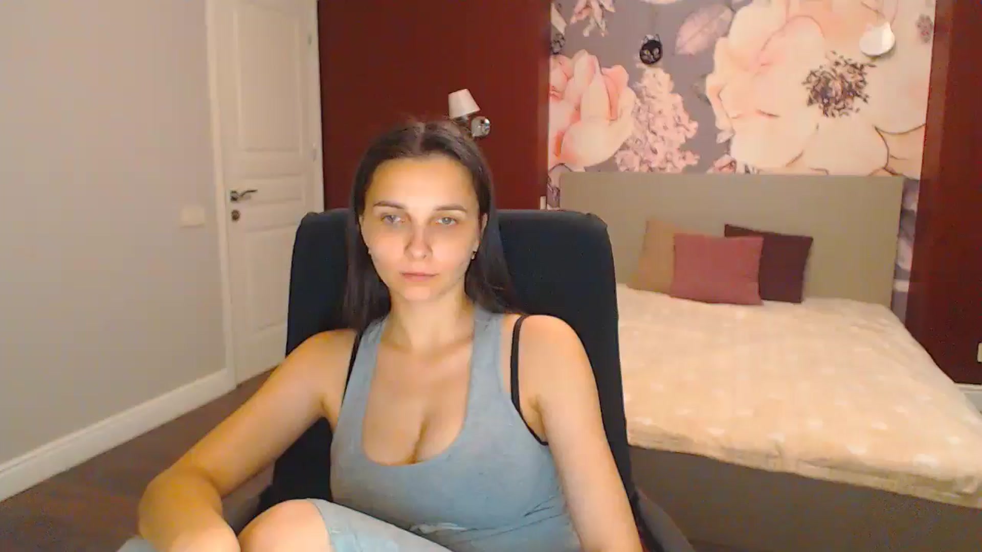 Gallery image thumbnail from Karina_Mils's myfreecams stream on, 07/26/2024, 16:02 image 7 of 20