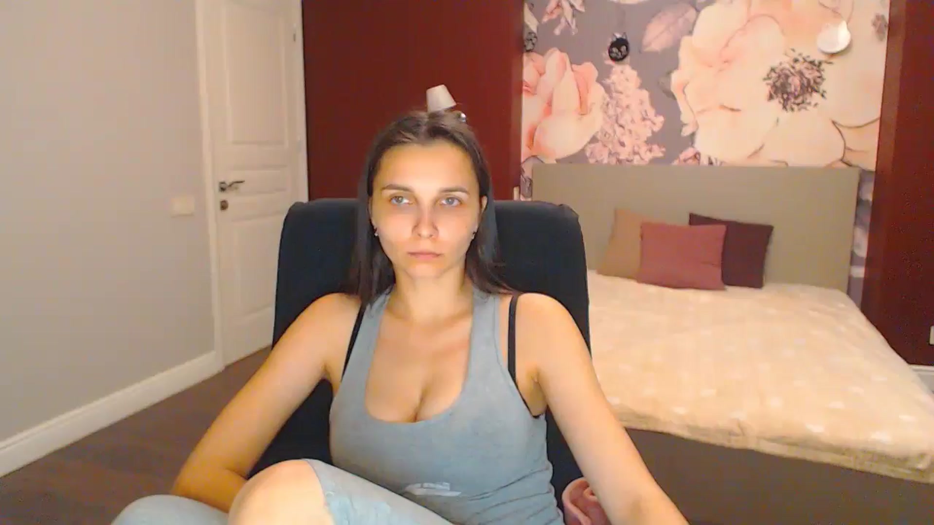 Gallery image thumbnail from Karina_Mils's myfreecams stream on, 07/26/2024, 16:02 image 5 of 20