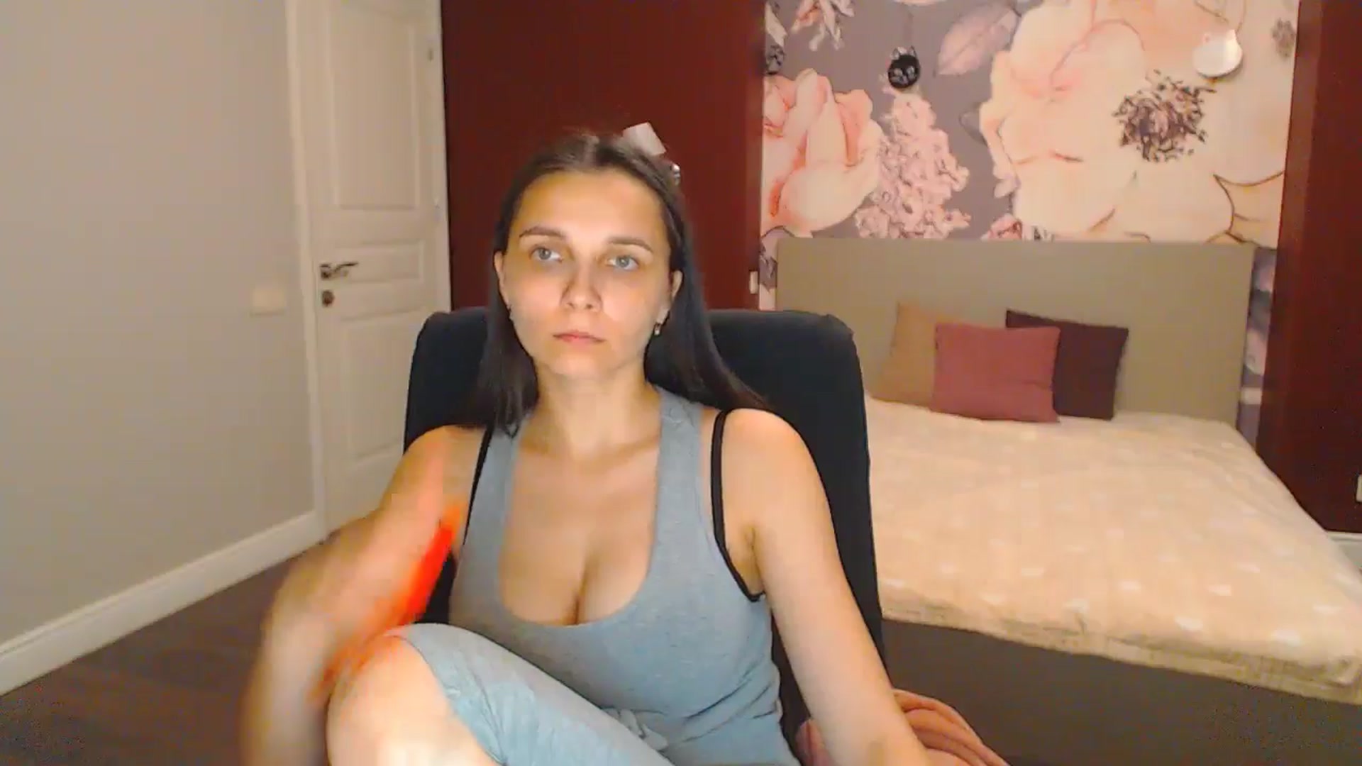 Gallery image thumbnail from Karina_Mils's myfreecams stream on, 07/26/2024, 16:02 image 9 of 20