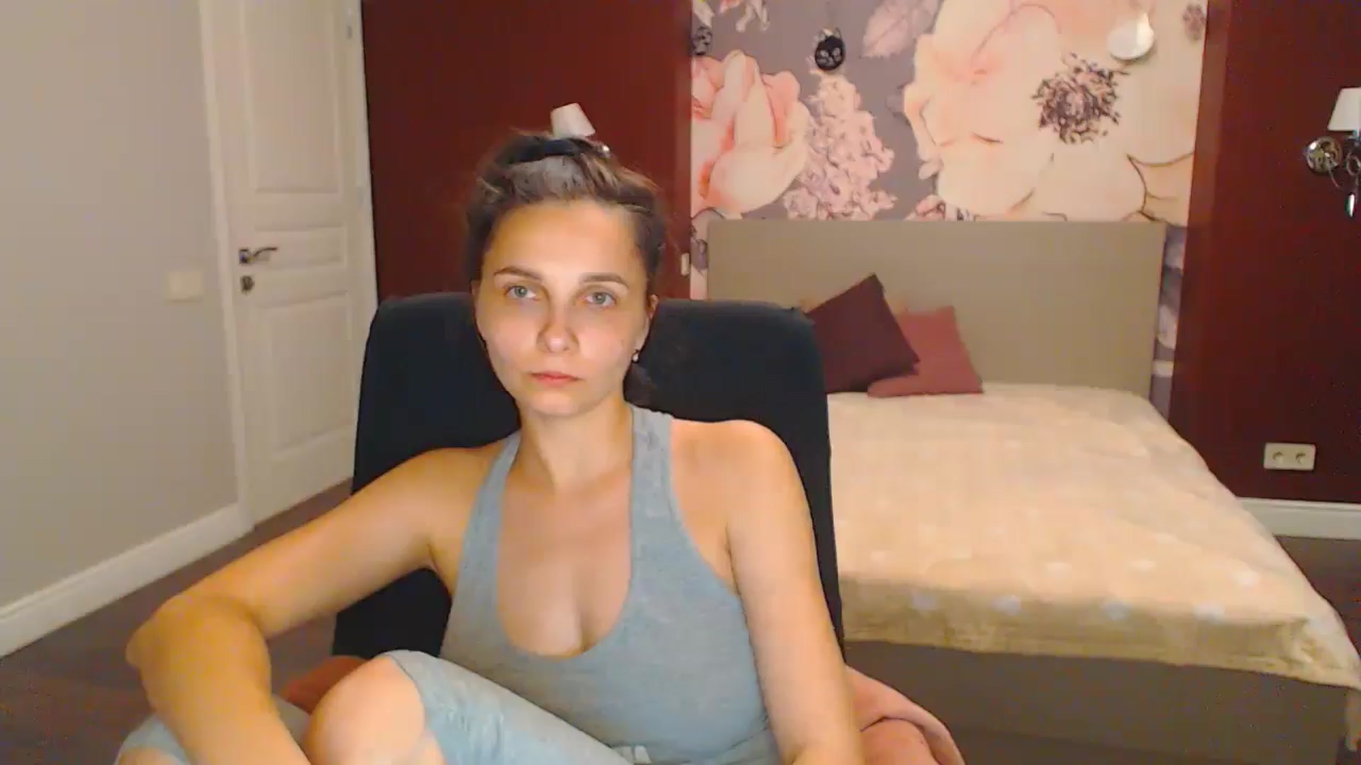 Gallery image thumbnail from Karina_Mils's myfreecams stream on, 07/27/2024, 17:11 image 19 of 20