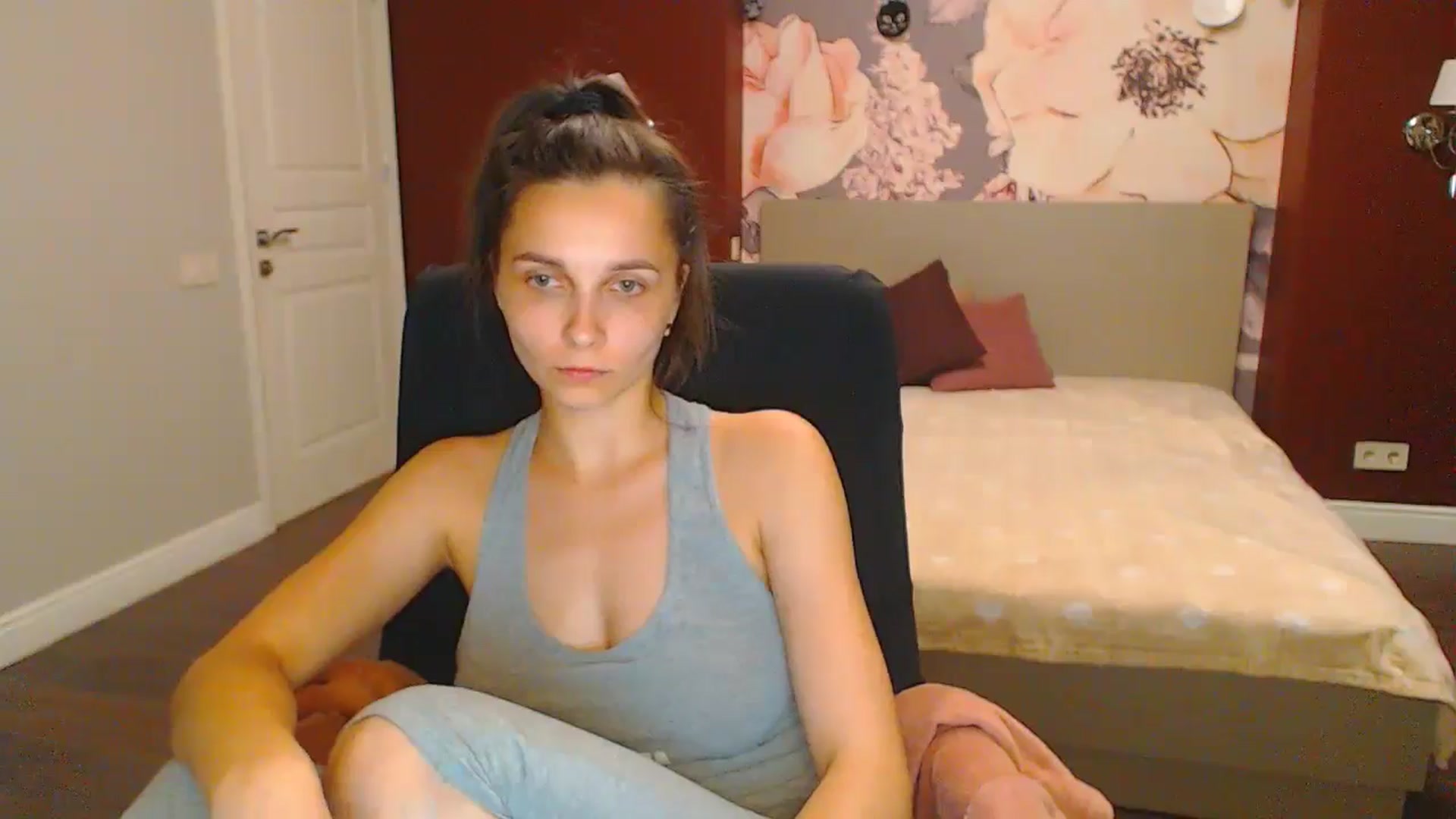 Gallery image thumbnail from Karina_Mils's myfreecams stream on, 07/27/2024, 18:17 image 20 of 20