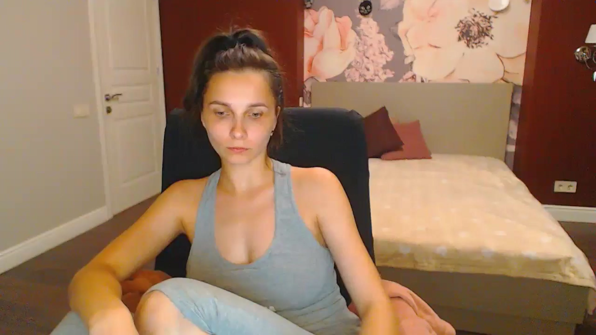 Gallery image thumbnail from Karina_Mils's myfreecams stream on, 07/27/2024, 18:17 image 19 of 20
