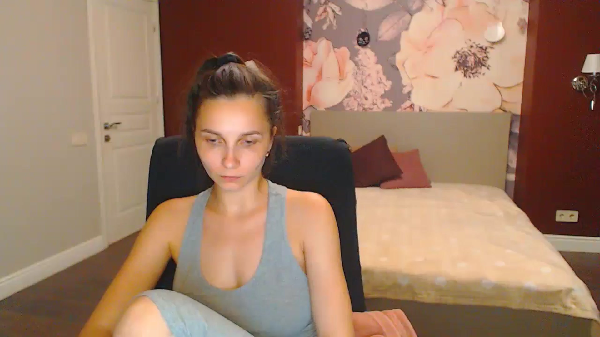Gallery image thumbnail from Karina_Mils's myfreecams stream on, 07/27/2024, 19:03 image 2 of 20