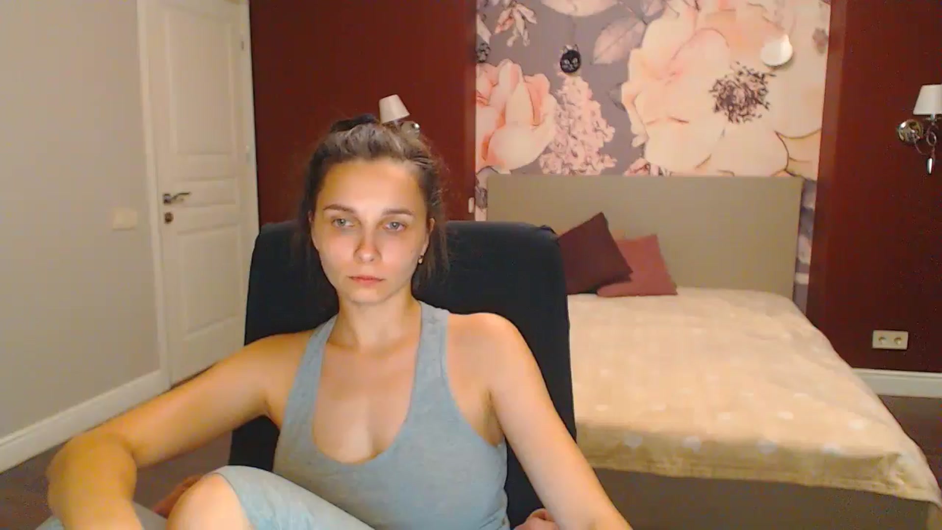 Gallery image thumbnail from Karina_Mils's myfreecams stream on, 07/27/2024, 19:03 image 4 of 20