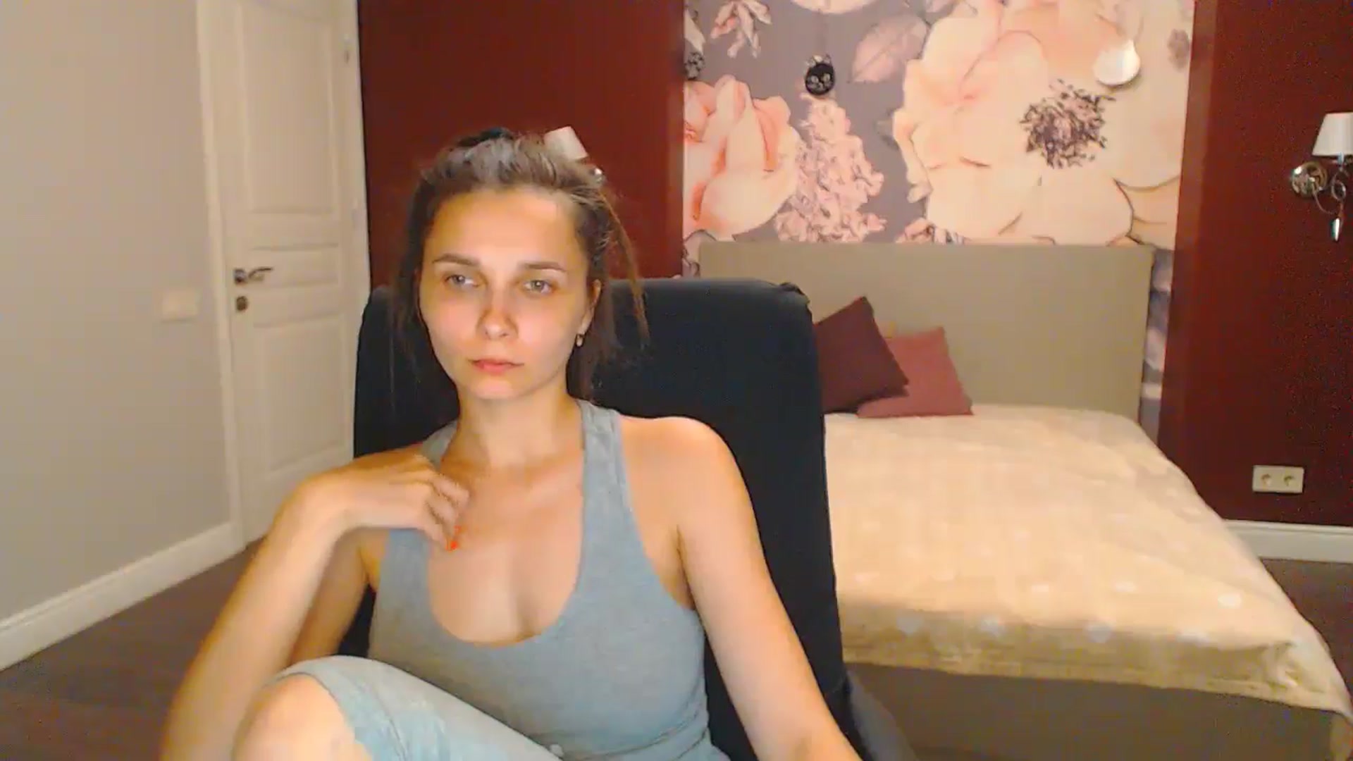 Gallery image thumbnail from Karina_Mils's myfreecams stream on, 07/27/2024, 19:03 image 20 of 20