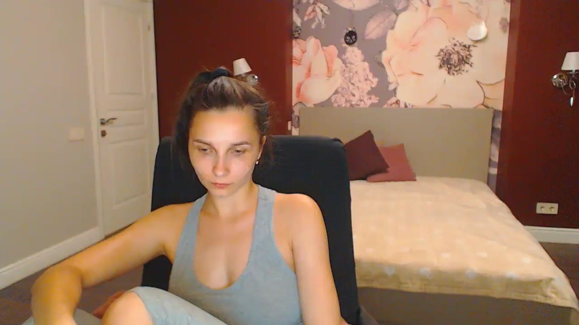 Gallery image thumbnail from Karina_Mils's myfreecams stream on, 07/27/2024, 19:03 image 5 of 20