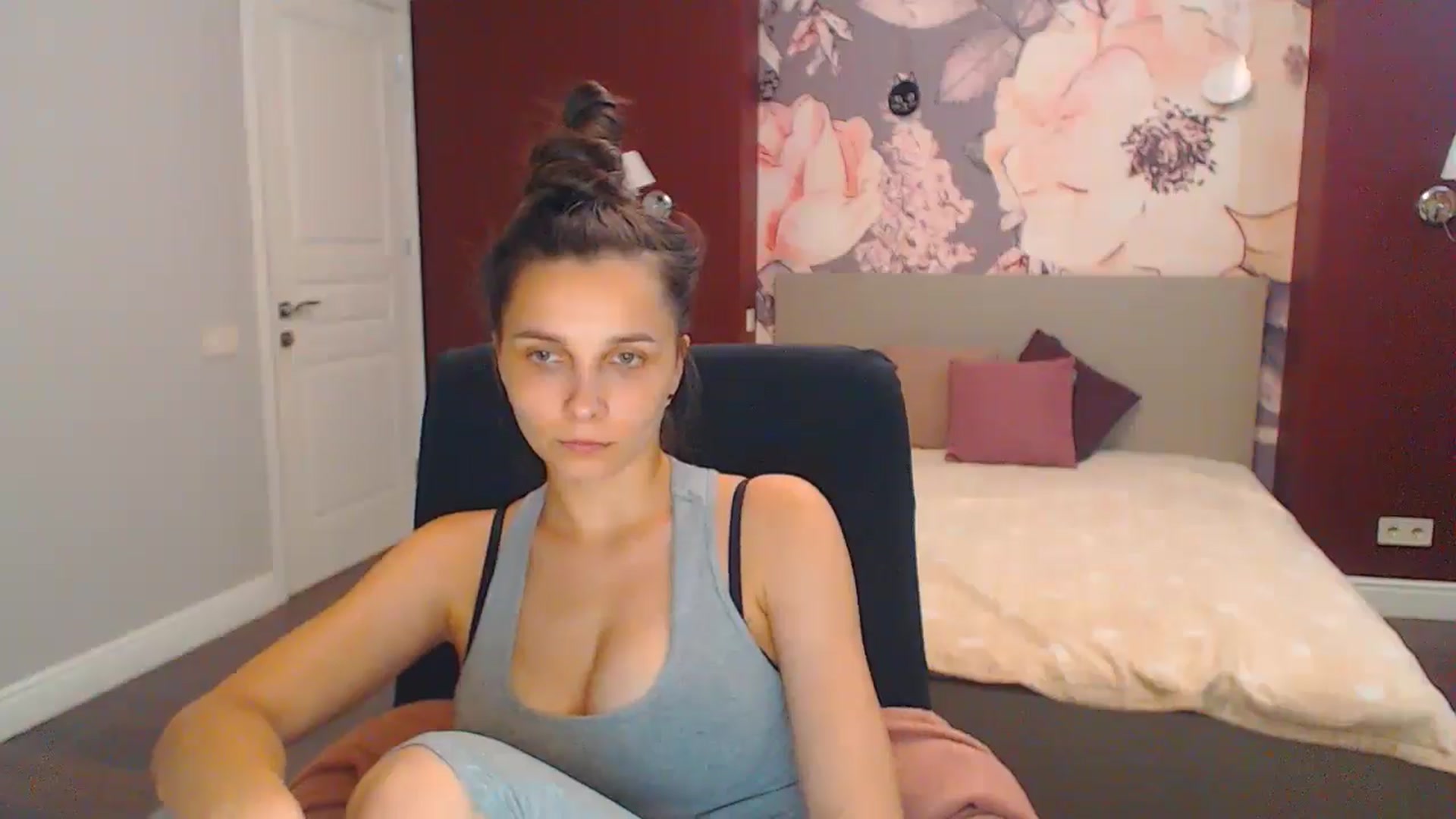 Gallery image thumbnail from Karina_Mils's myfreecams stream on, 07/28/2024, 16:16 image 19 of 20