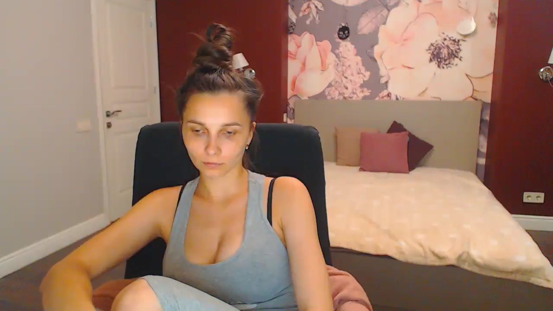 Gallery image thumbnail from Karina_Mils's myfreecams stream on, 07/28/2024, 16:55 image 3 of 20