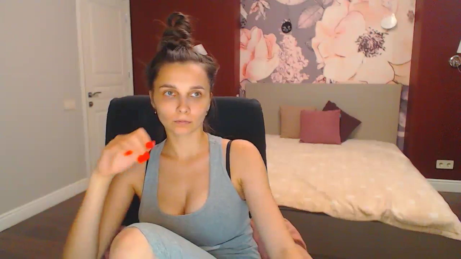 Gallery image thumbnail from Karina_Mils's myfreecams stream on, 07/28/2024, 16:55 image 2 of 20