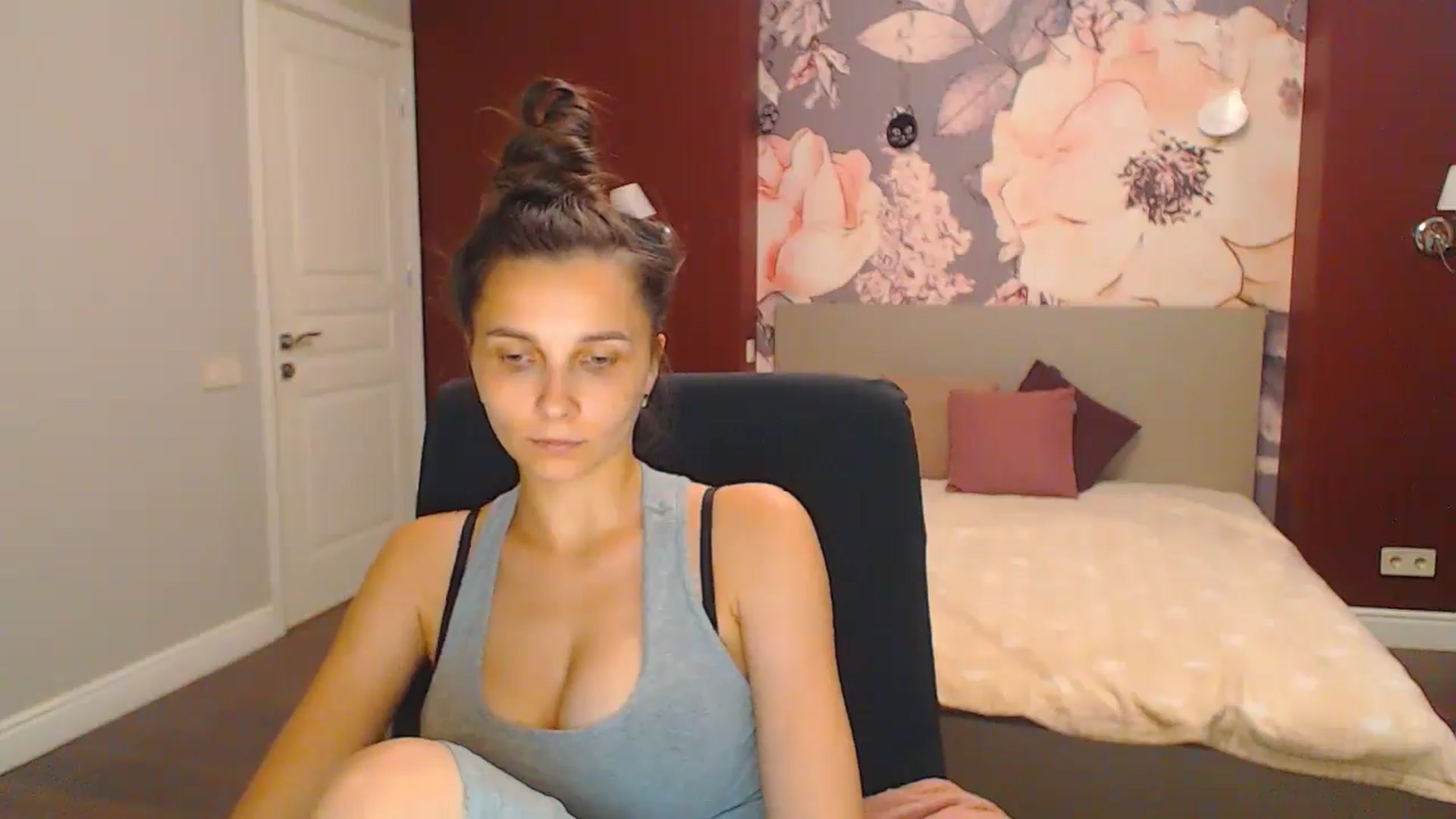 Gallery image thumbnail from Karina_Mils's myfreecams stream on, 07/28/2024, 16:55 image 20 of 20