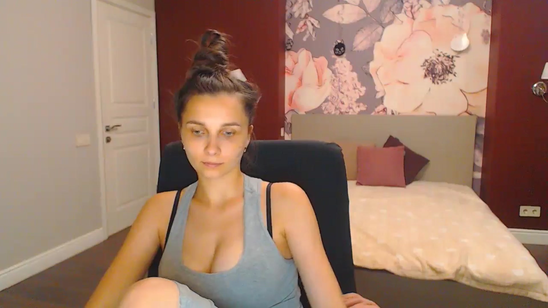 Gallery image thumbnail from Karina_Mils's myfreecams stream on, 07/28/2024, 16:55 image 19 of 20