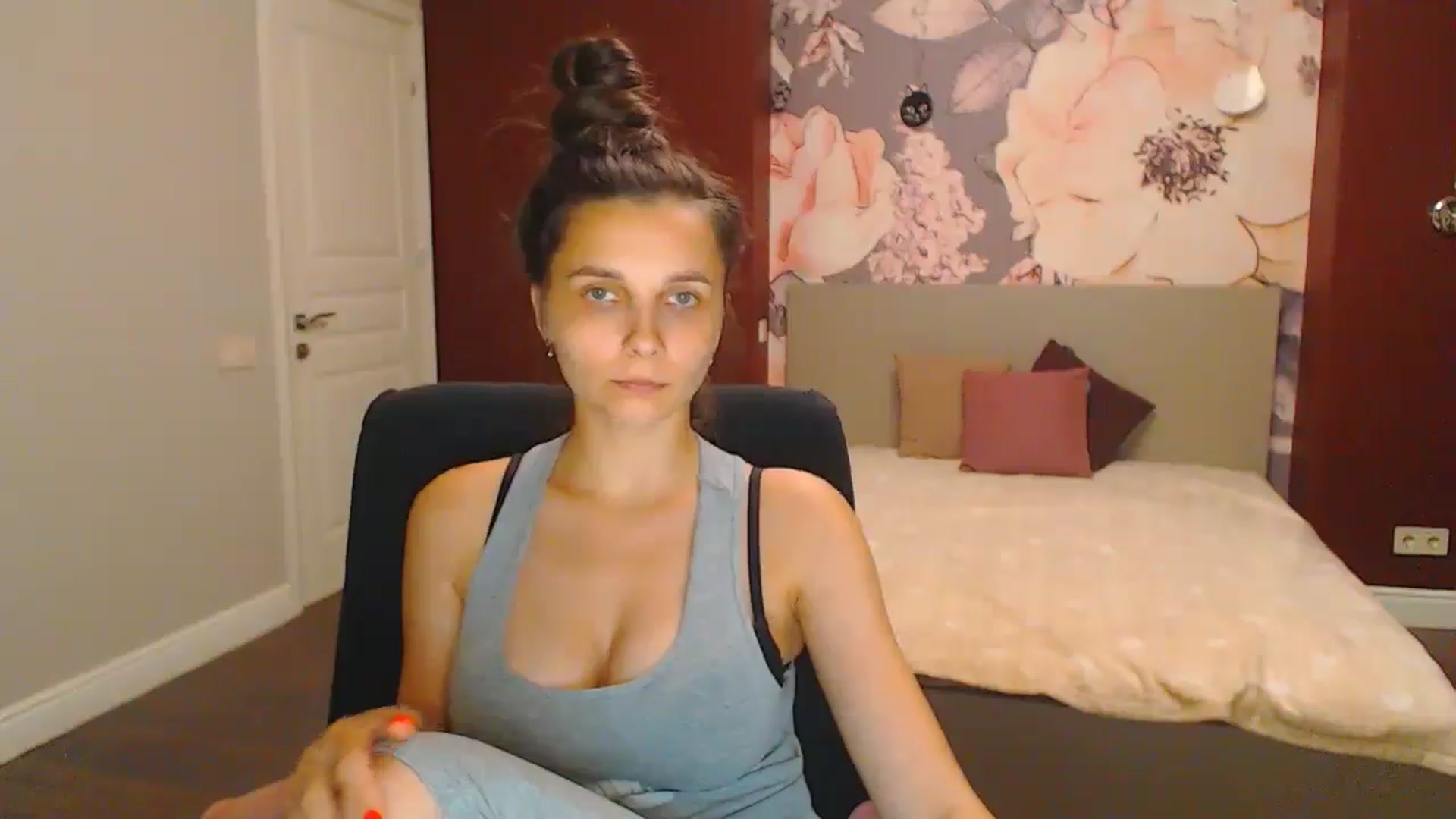 Gallery image thumbnail from Karina_Mils's myfreecams stream on, 07/28/2024, 18:35 image 20 of 20