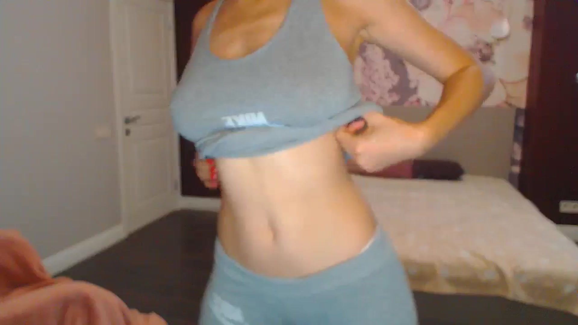Gallery image thumbnail from Karina_Mils's myfreecams stream on, 08/15/2024, 07:16 image 16 of 20