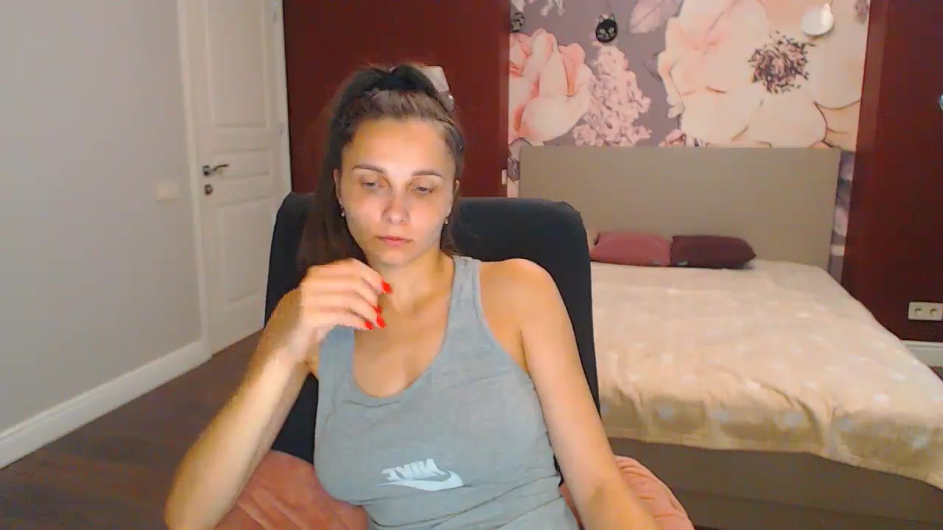 Gallery image thumbnail from Karina_Mils's myfreecams stream on, 08/15/2024, 07:16 image 8 of 20