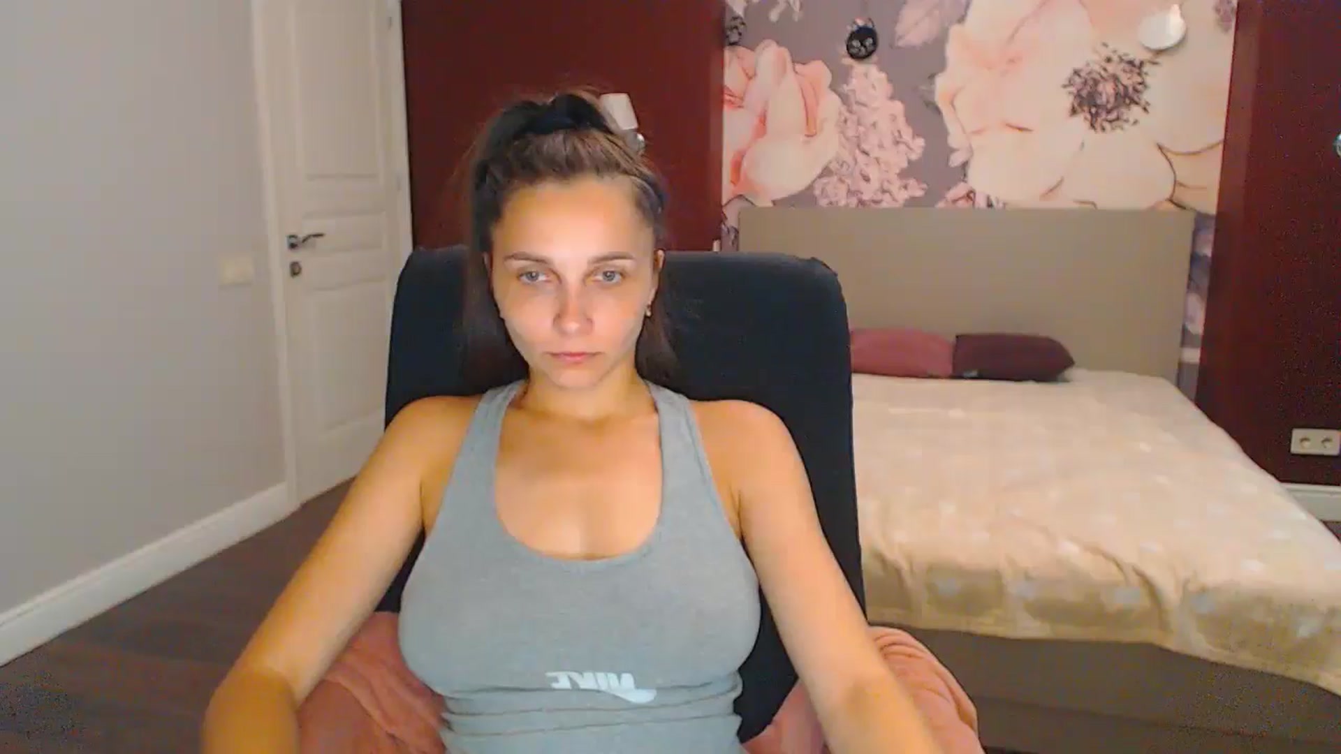 Gallery image thumbnail from Karina_Mils's myfreecams stream on, 08/15/2024, 07:16 image 15 of 20