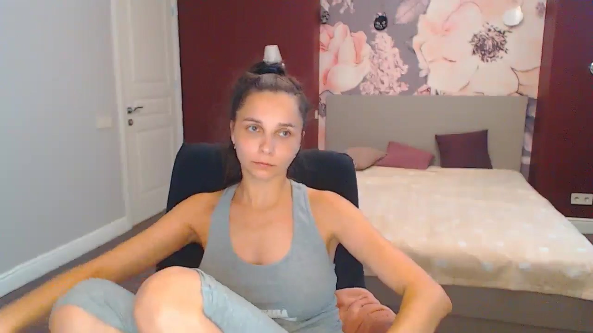 Gallery image thumbnail from Karina_Mils's myfreecams stream on, 08/15/2024, 10:51 image 4 of 20