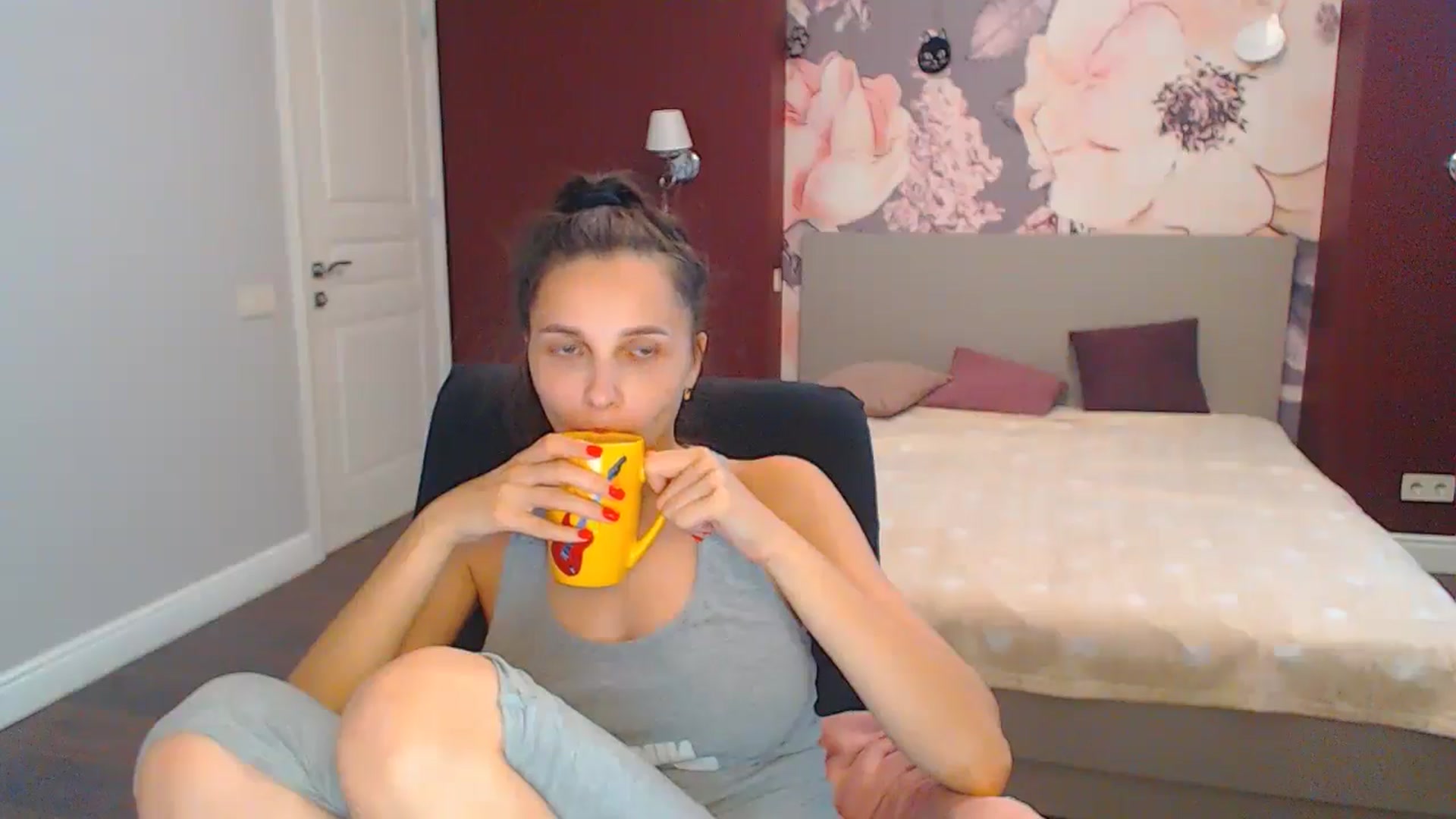 Gallery image thumbnail from Karina_Mils's myfreecams stream on, 08/15/2024, 10:51 image 5 of 20