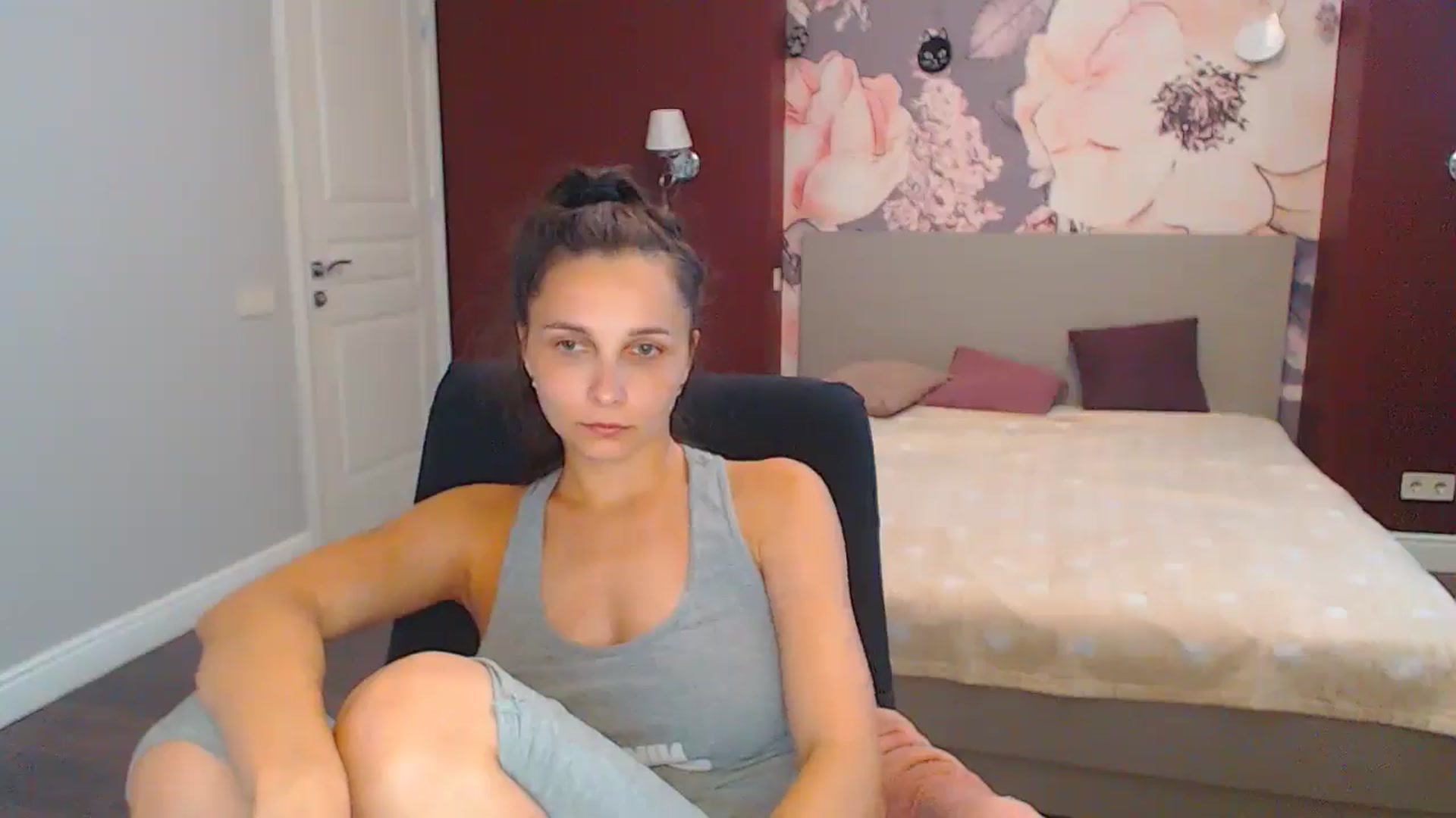 Gallery image thumbnail from Karina_Mils's myfreecams stream on, 08/15/2024, 10:51 image 8 of 20