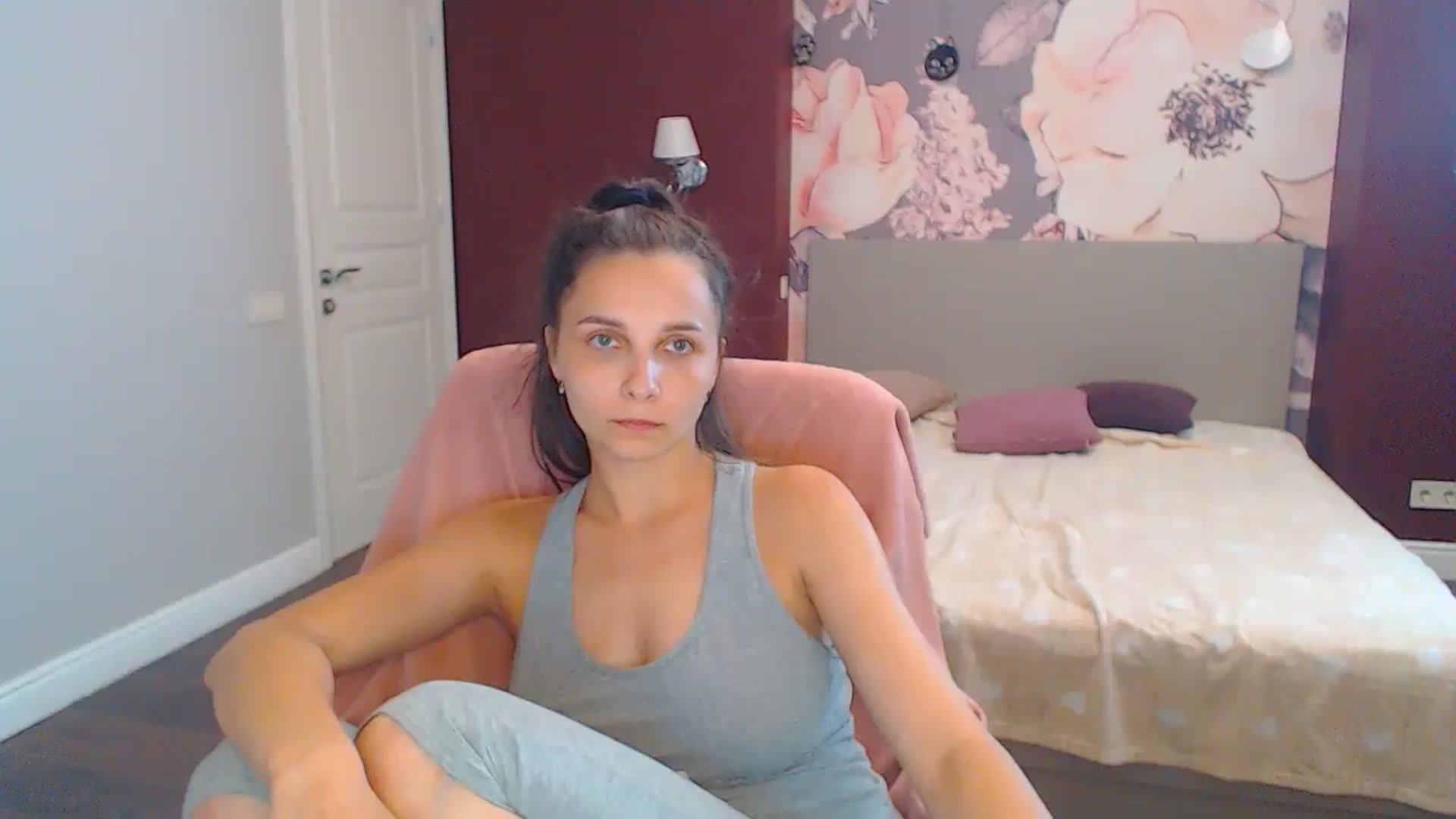 Gallery image thumbnail from Karina_Mils's myfreecams stream on, 08/15/2024, 12:34 image 2 of 20