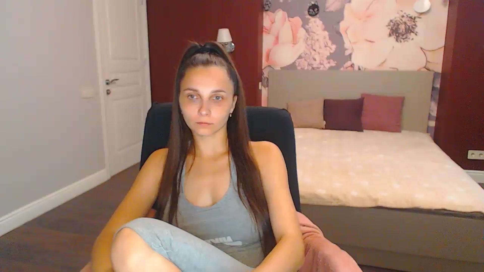 Gallery image thumbnail from Karina_Mils's myfreecams stream on, 08/16/2024, 06:43 image 11 of 20