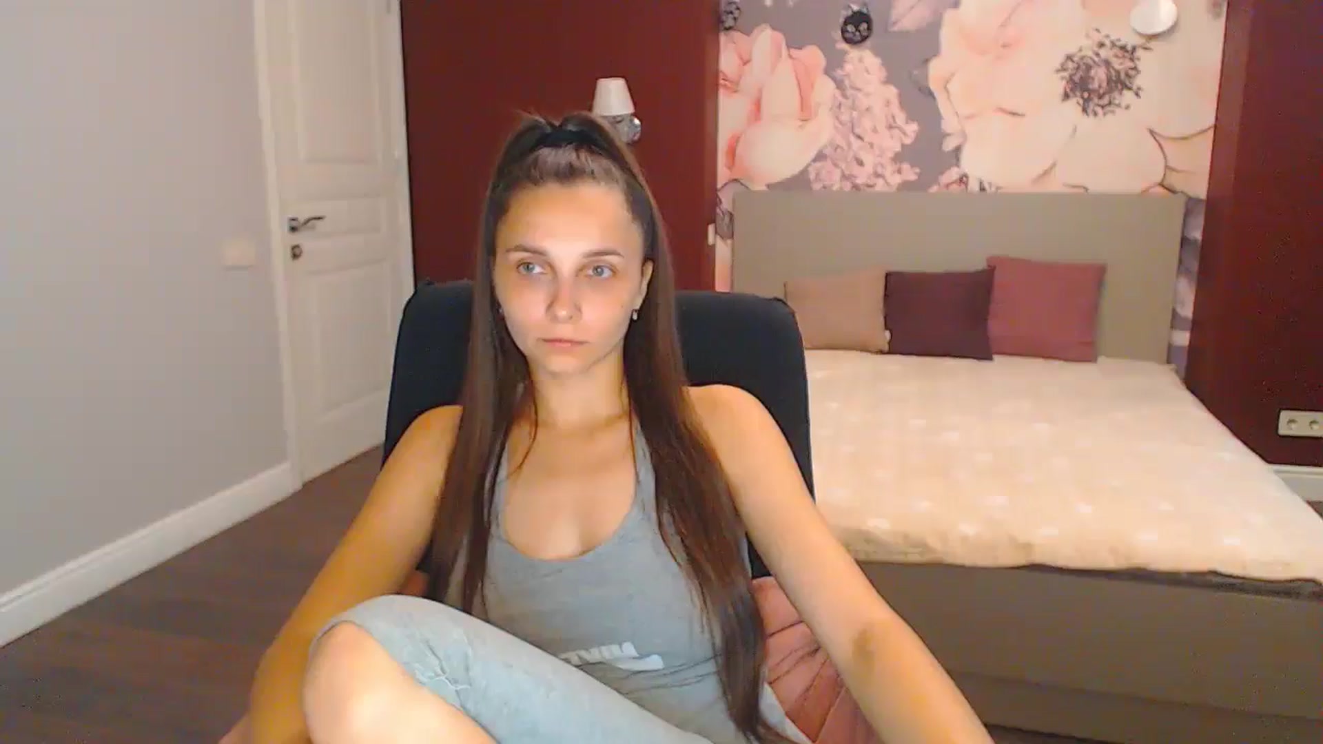 Gallery image thumbnail from Karina_Mils's myfreecams stream on, 08/16/2024, 06:43 image 10 of 20