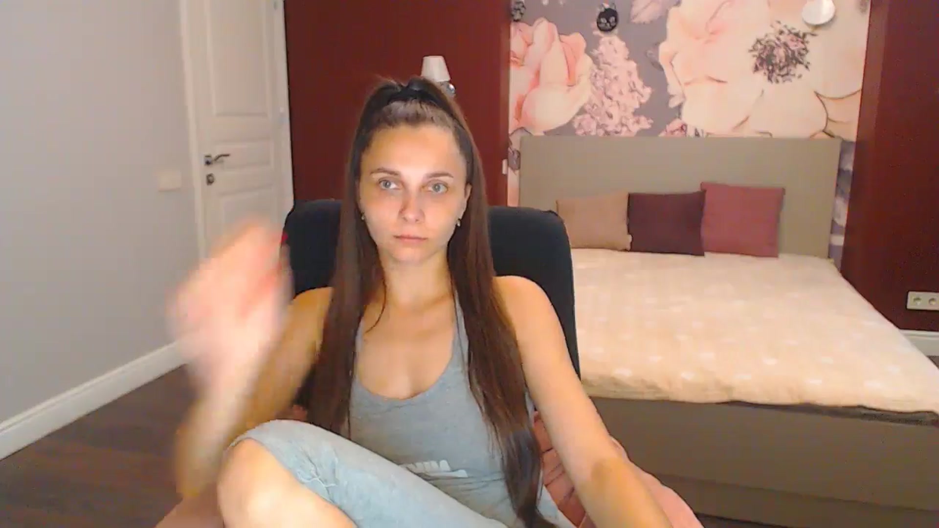 Gallery image thumbnail from Karina_Mils's myfreecams stream on, 08/16/2024, 06:43 image 6 of 20