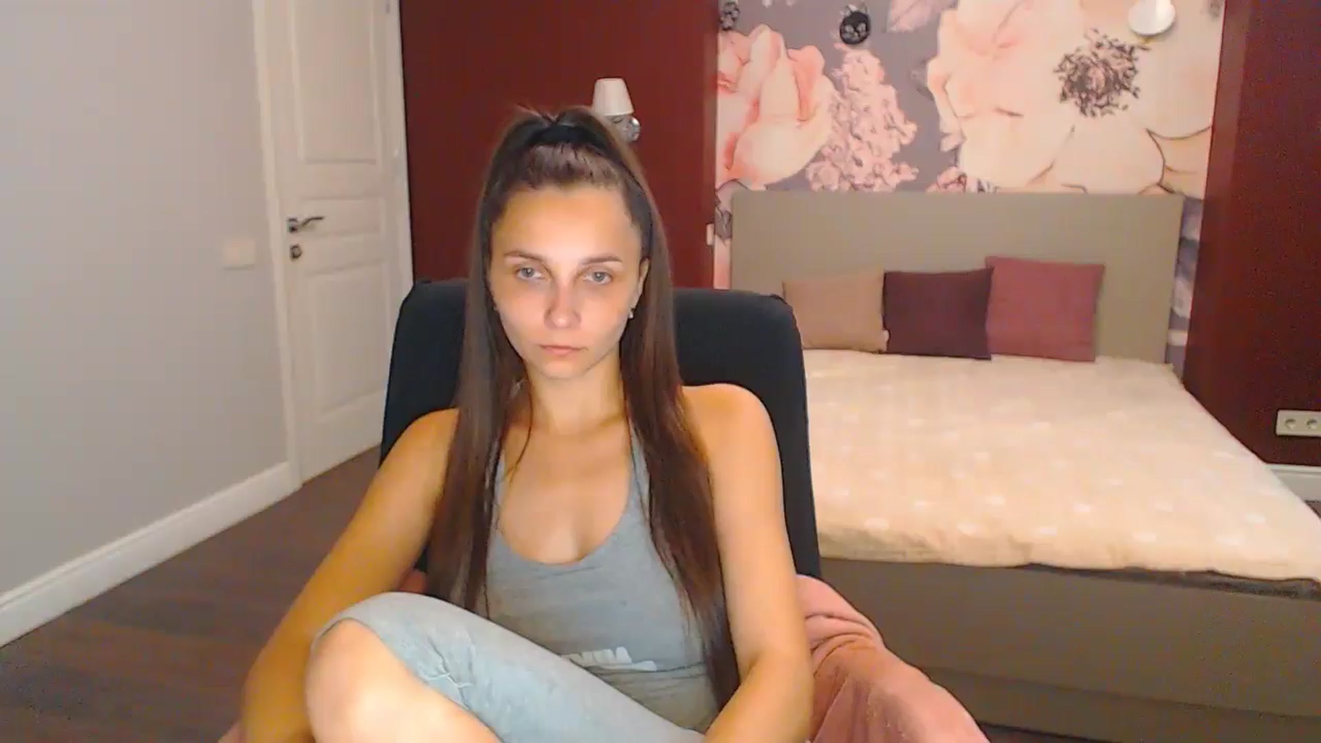 Gallery image thumbnail from Karina_Mils's myfreecams stream on, 08/16/2024, 06:43 image 7 of 20