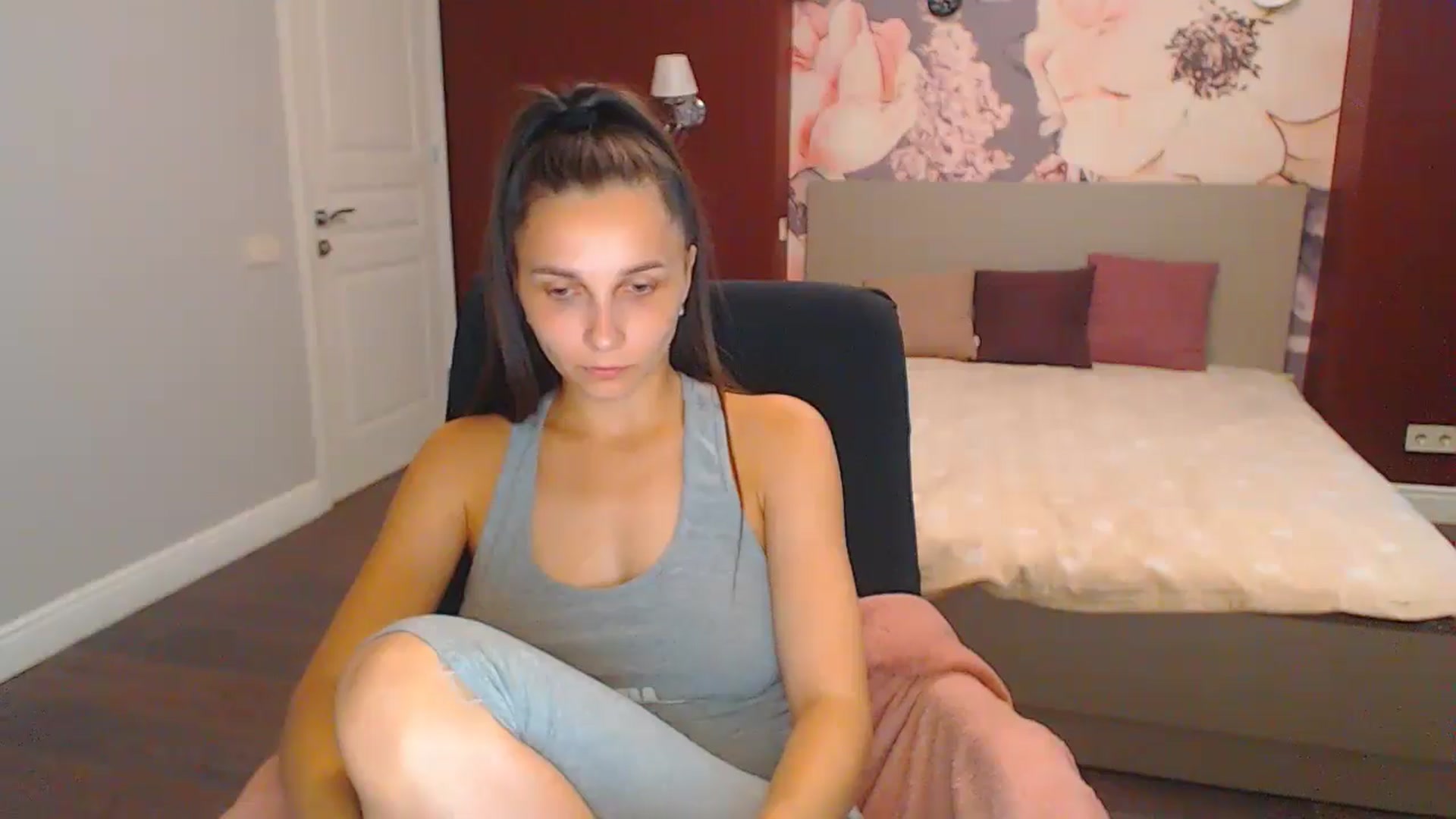 Gallery image thumbnail from Karina_Mils's myfreecams stream on, 08/16/2024, 07:23 image 3 of 20