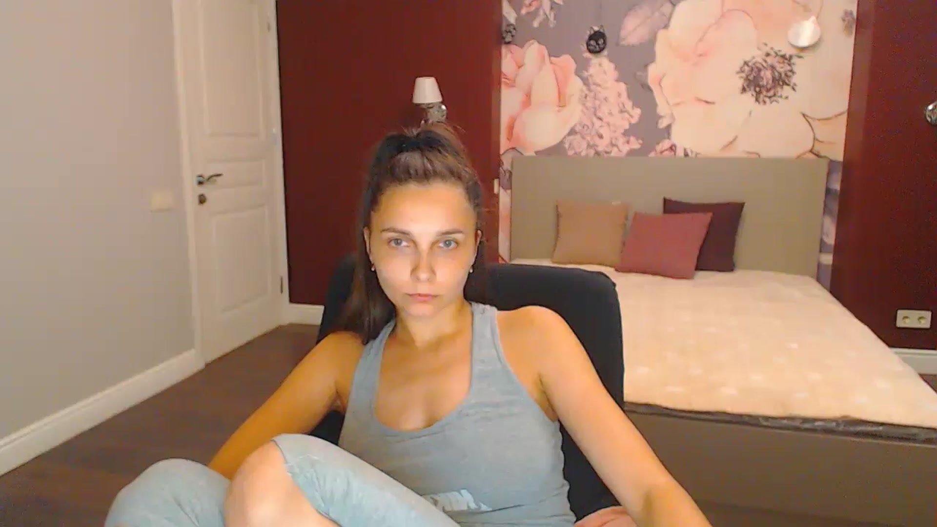Gallery image thumbnail from Karina_Mils's myfreecams stream on, 08/17/2024, 16:46 image 8 of 20