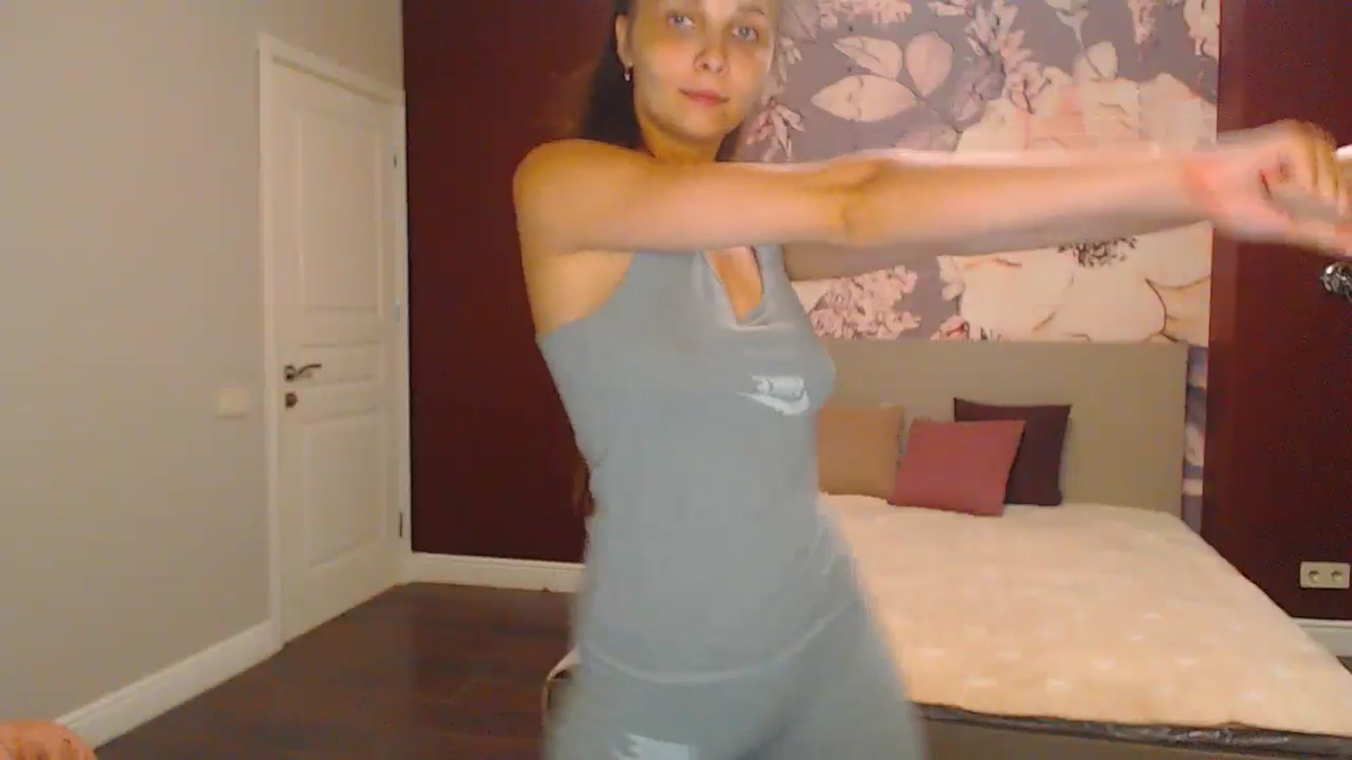 Gallery image thumbnail from Karina_Mils's myfreecams stream on, 08/17/2024, 17:51 image 9 of 20