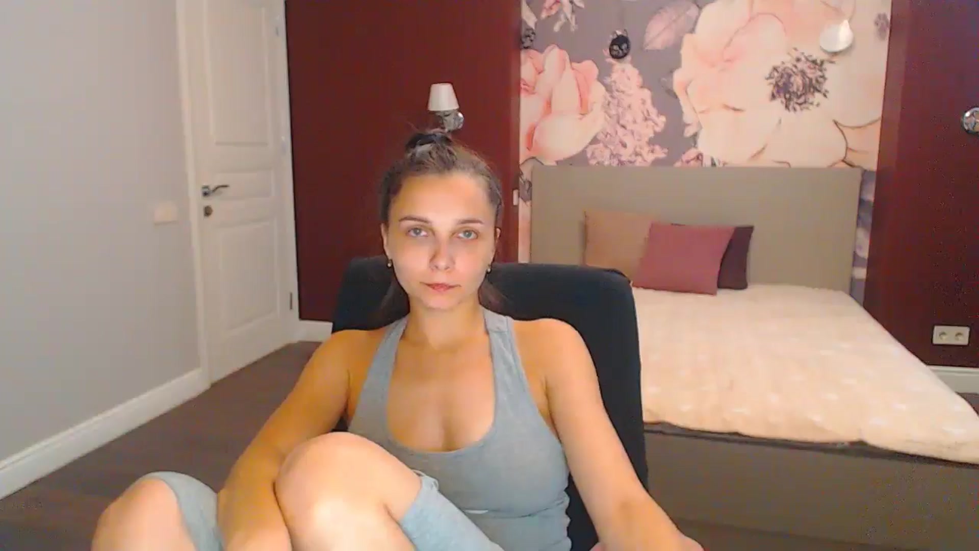 Gallery image thumbnail from Karina_Mils's myfreecams stream on, 08/18/2024, 14:58 image 20 of 20