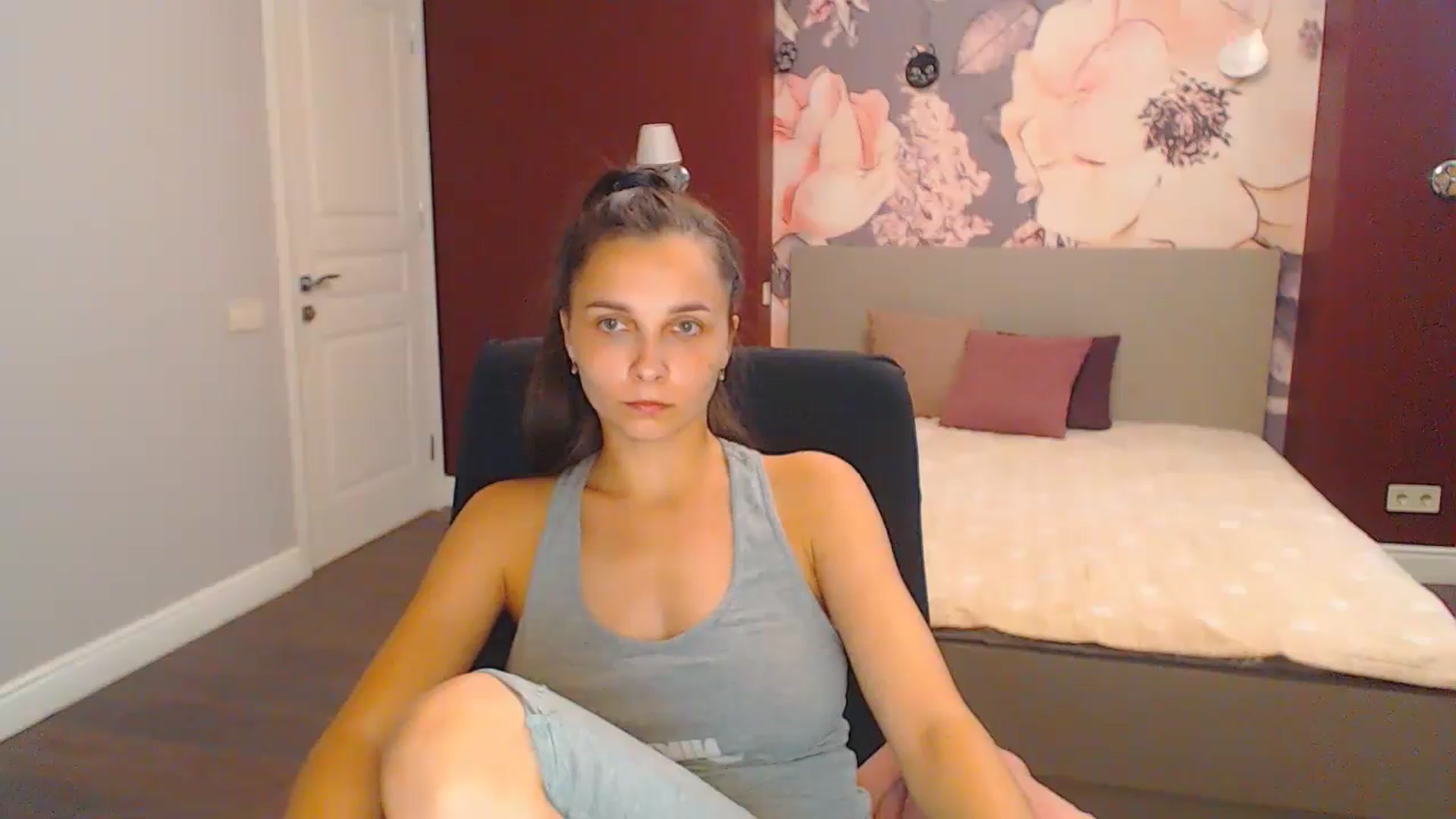 Gallery image thumbnail from Karina_Mils's myfreecams stream on, 08/18/2024, 15:39 image 2 of 20