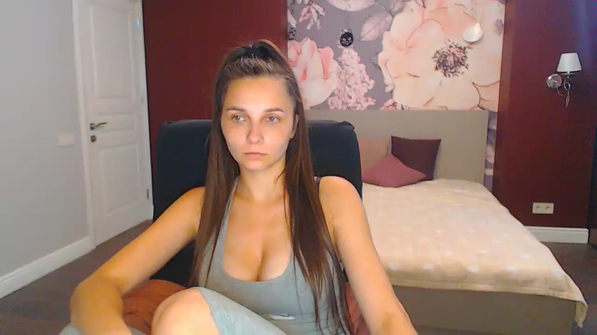 Gallery image thumbnail from Karina_Mils's myfreecams stream on, 08/22/2024, 09:29 image 3 of 20