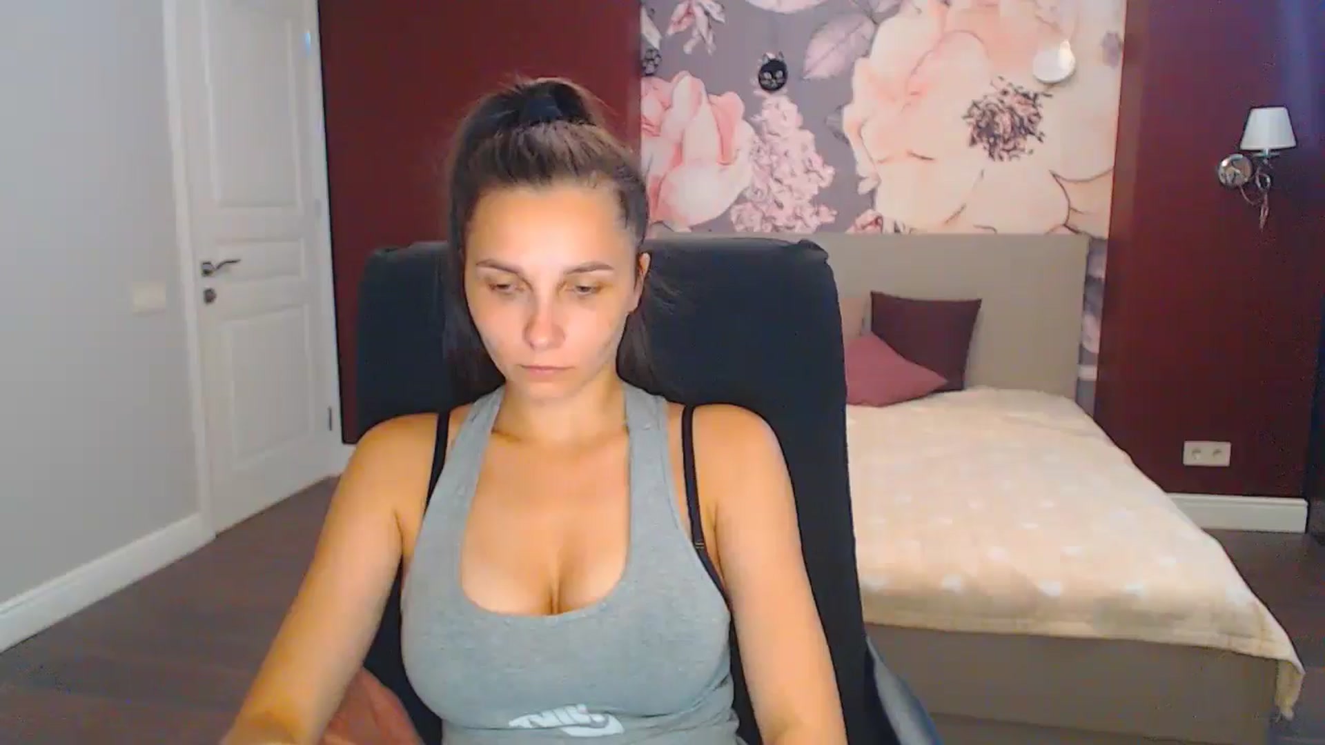 Gallery image thumbnail from Karina_Mils's myfreecams stream on, 08/22/2024, 09:29 image 20 of 20