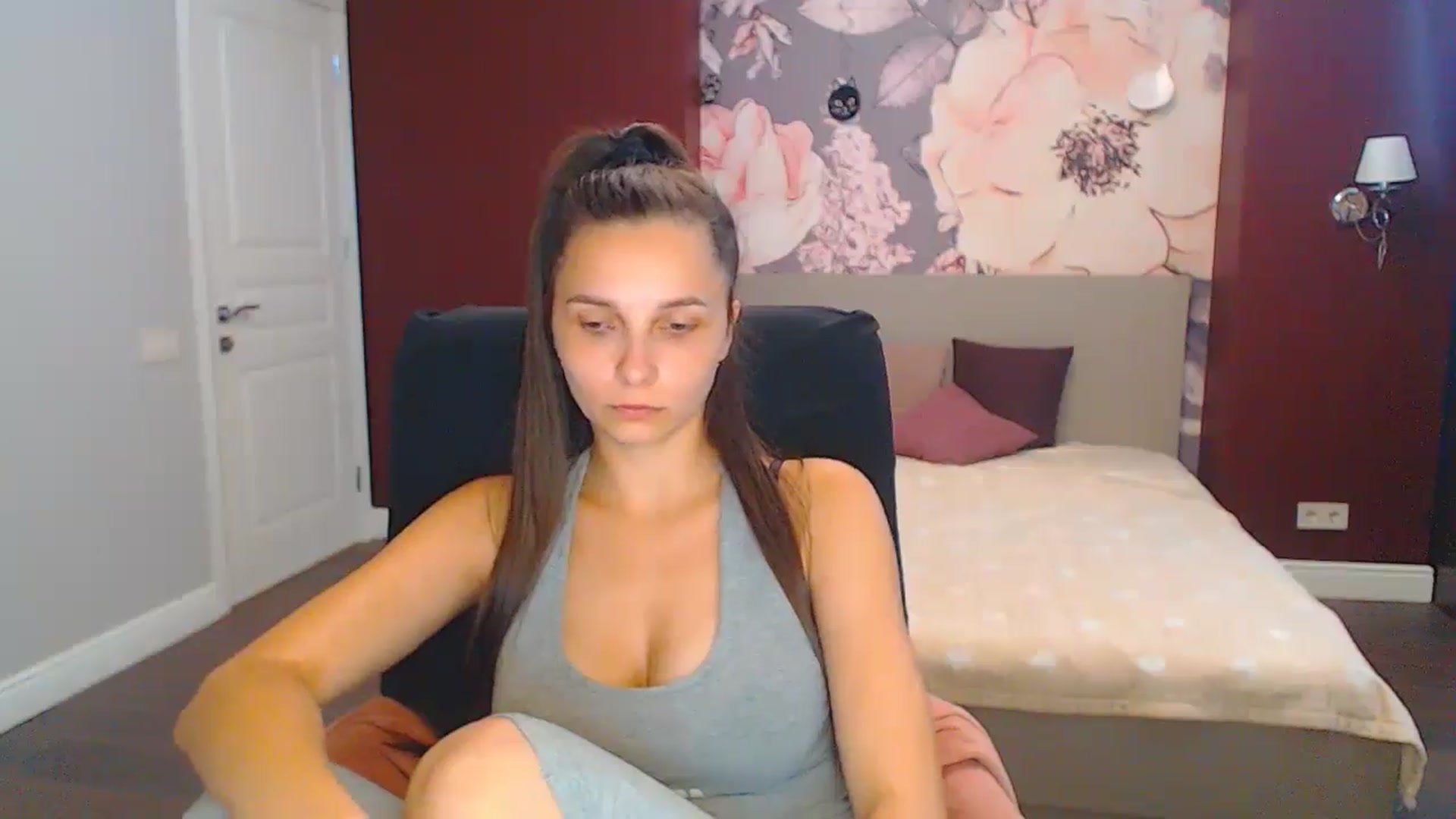 Gallery image thumbnail from Karina_Mils's myfreecams stream on, 08/22/2024, 10:17 image 10 of 20