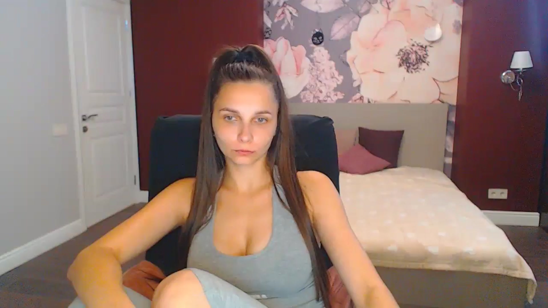Gallery image thumbnail from Karina_Mils's myfreecams stream on, 08/22/2024, 10:17 image 13 of 20