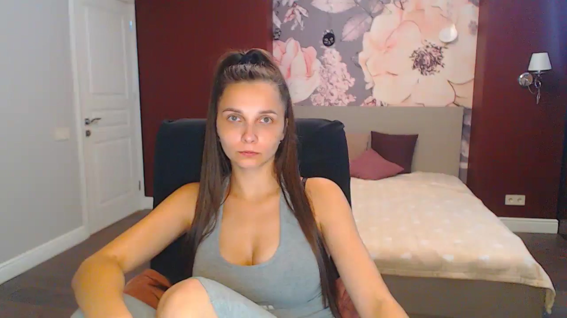 Gallery image thumbnail from Karina_Mils's myfreecams stream on, 08/22/2024, 10:17 image 15 of 20